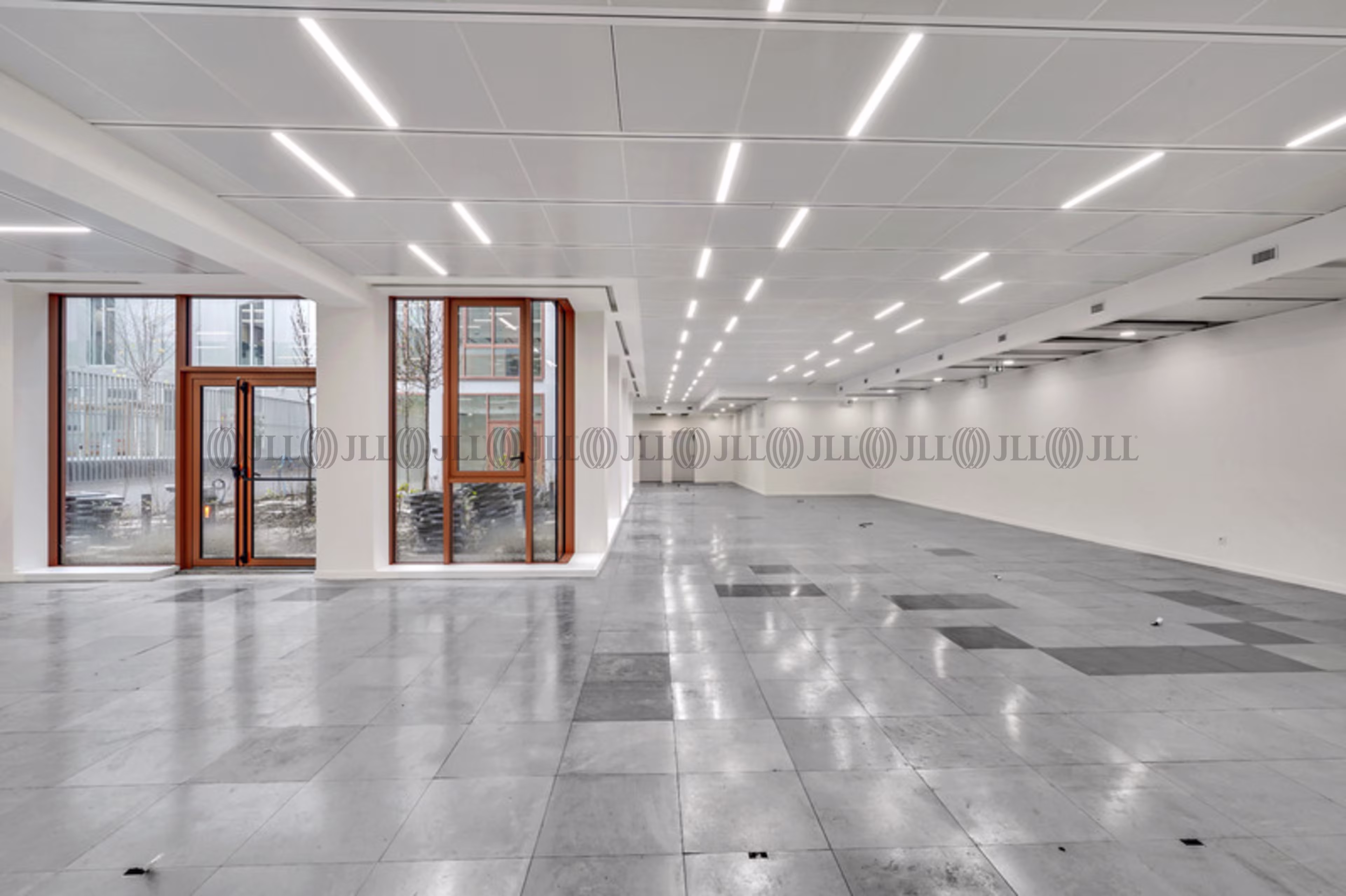 44 RUE ARMAND CARREL