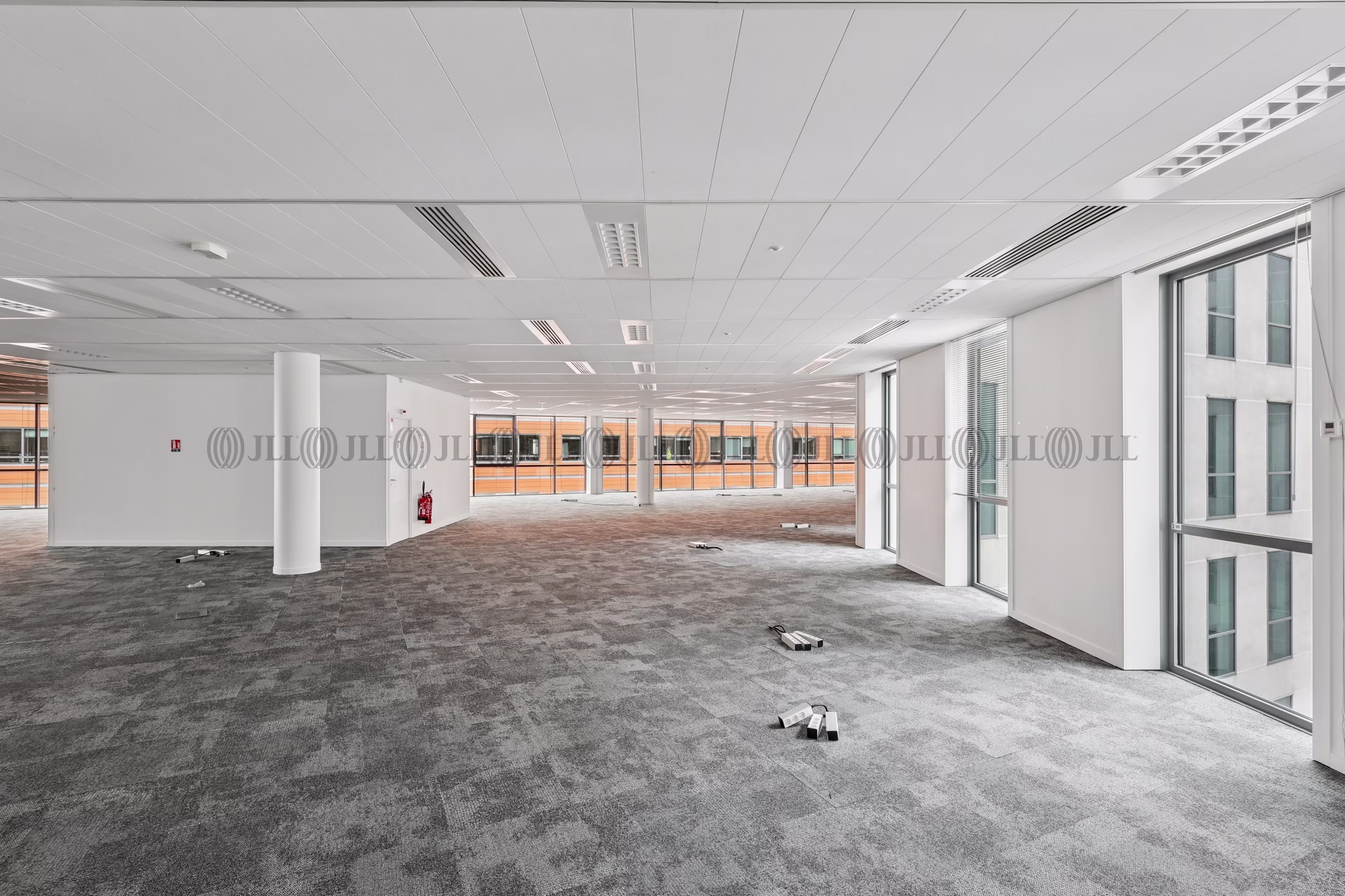 18 AVENUE LEON GAUMONT