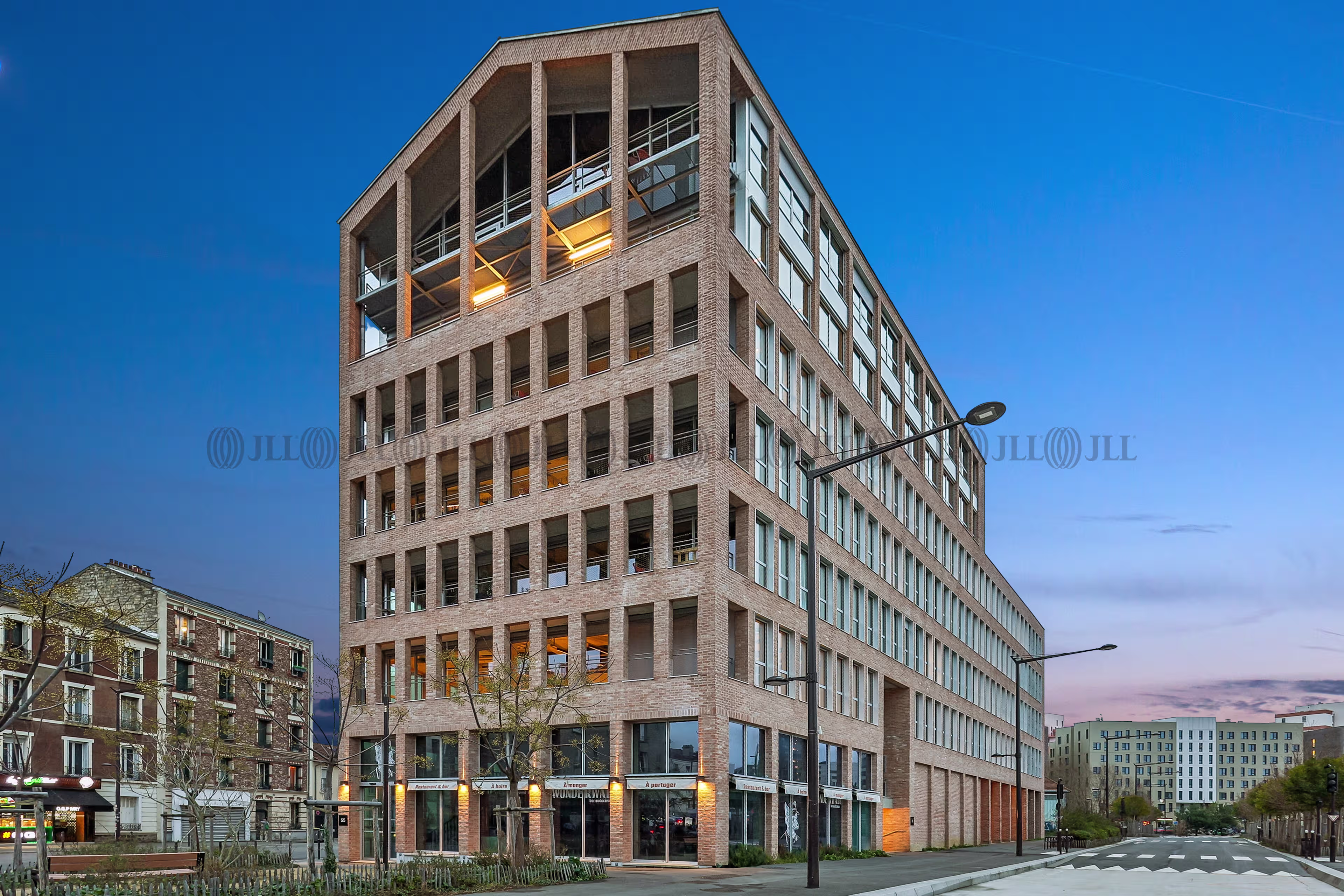 49-53 BOULEVARD DU COLONEL FABIEN