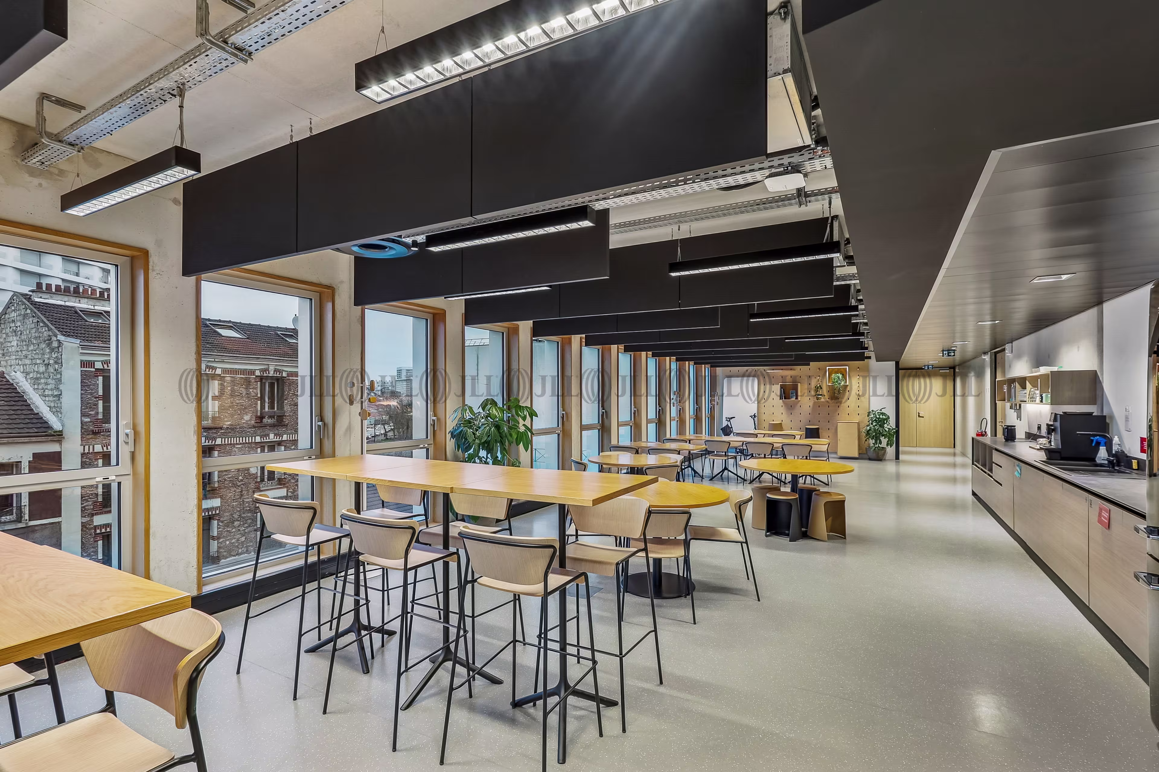 49-53 BOULEVARD DU COLONEL FABIEN