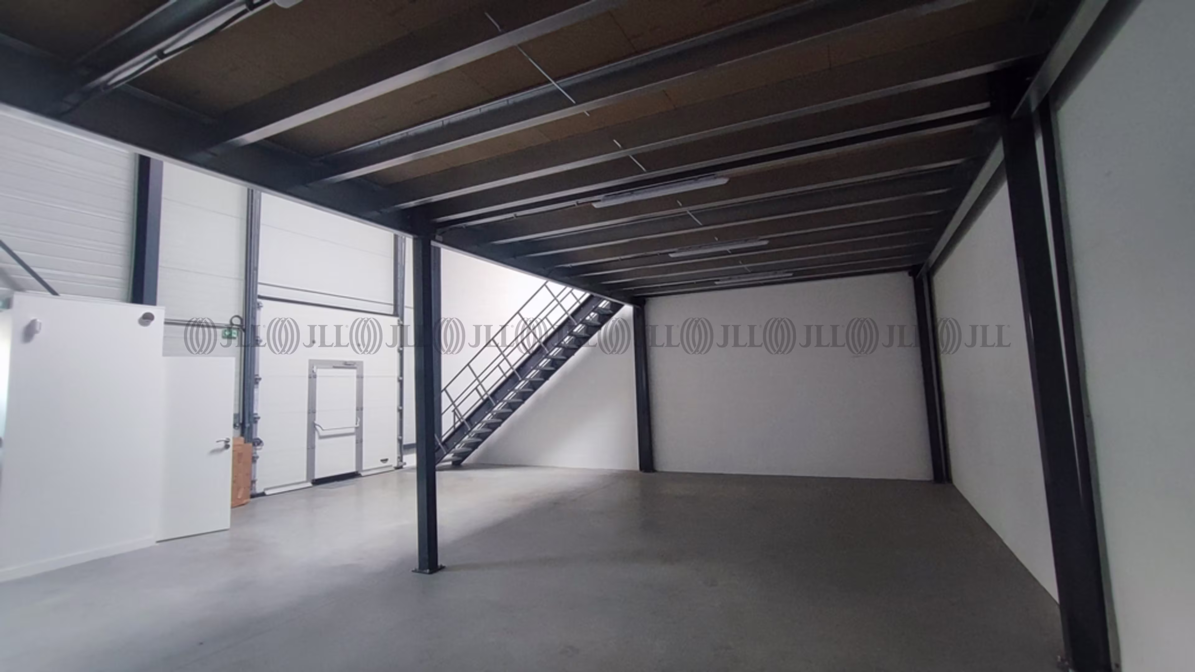 30-40 AVENUE GRAHAM BELL