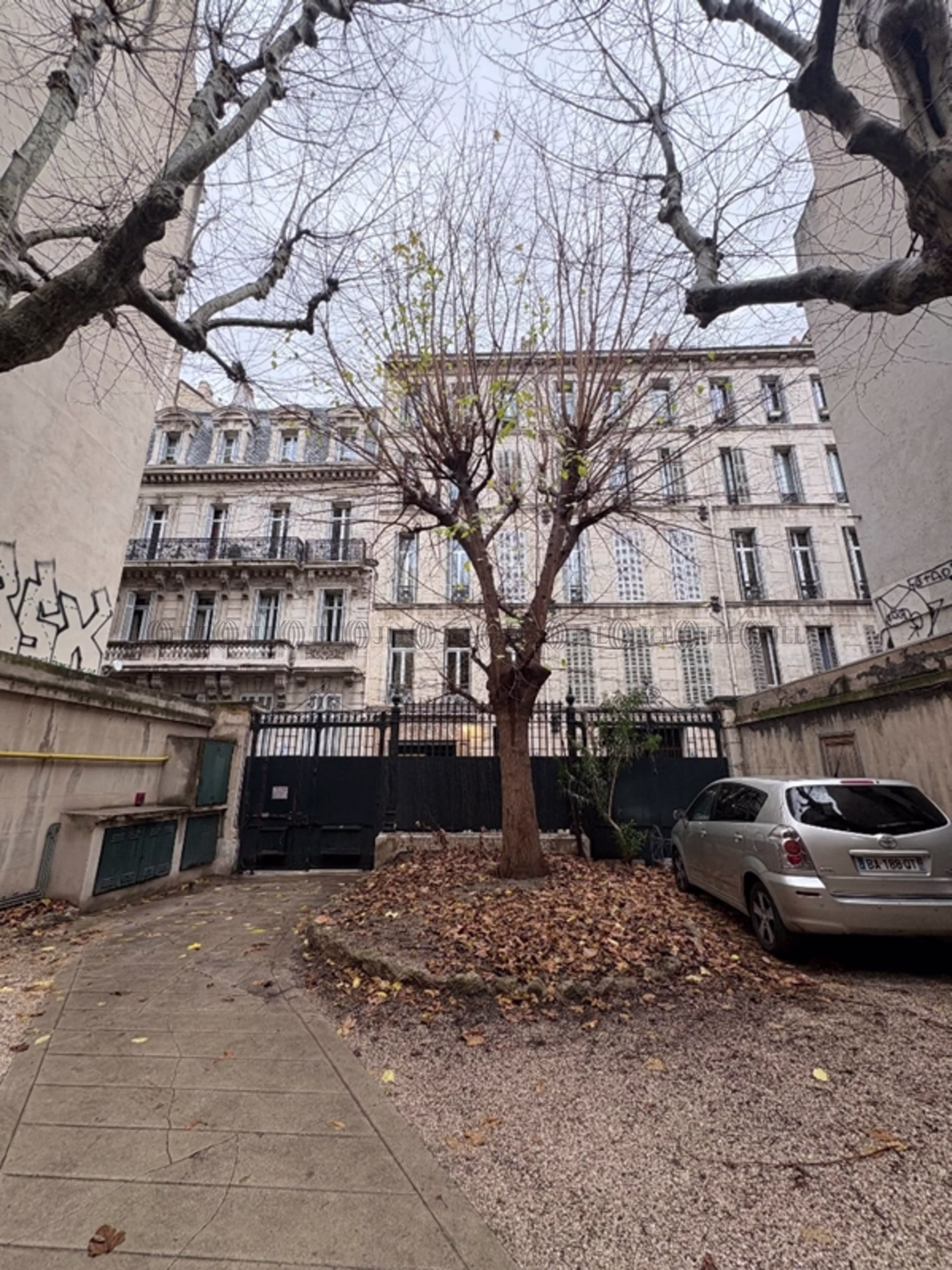 16 RUE SAINT JACQUES