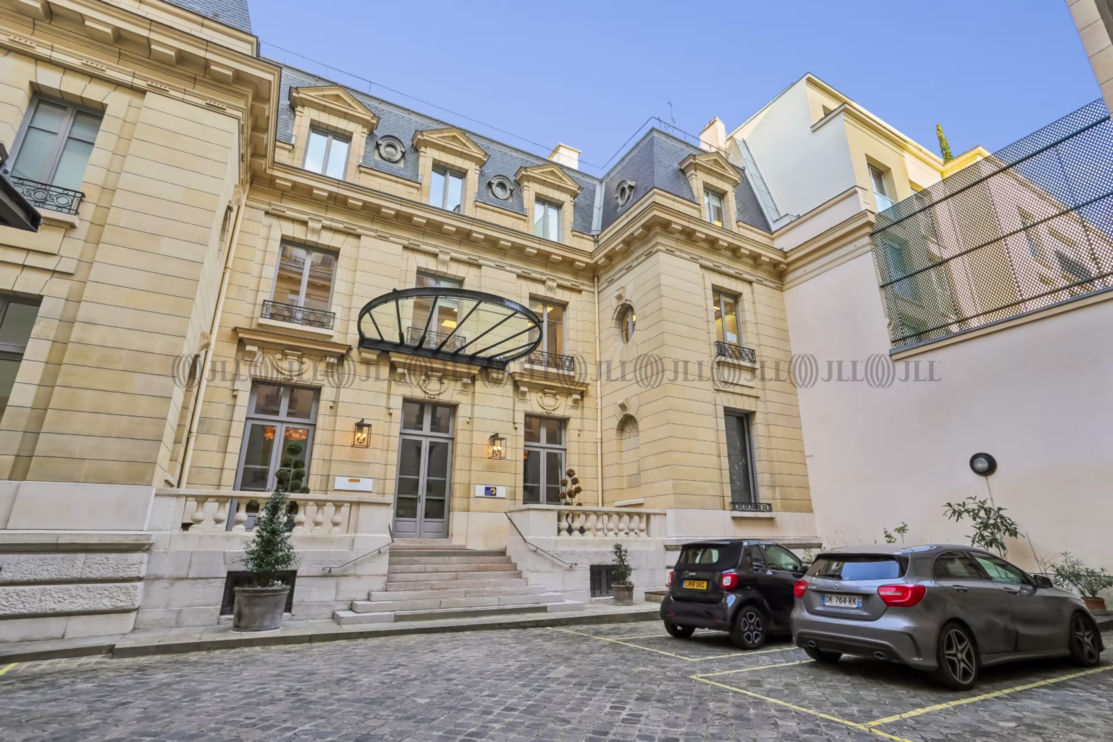 54 RUE DE VARENNE