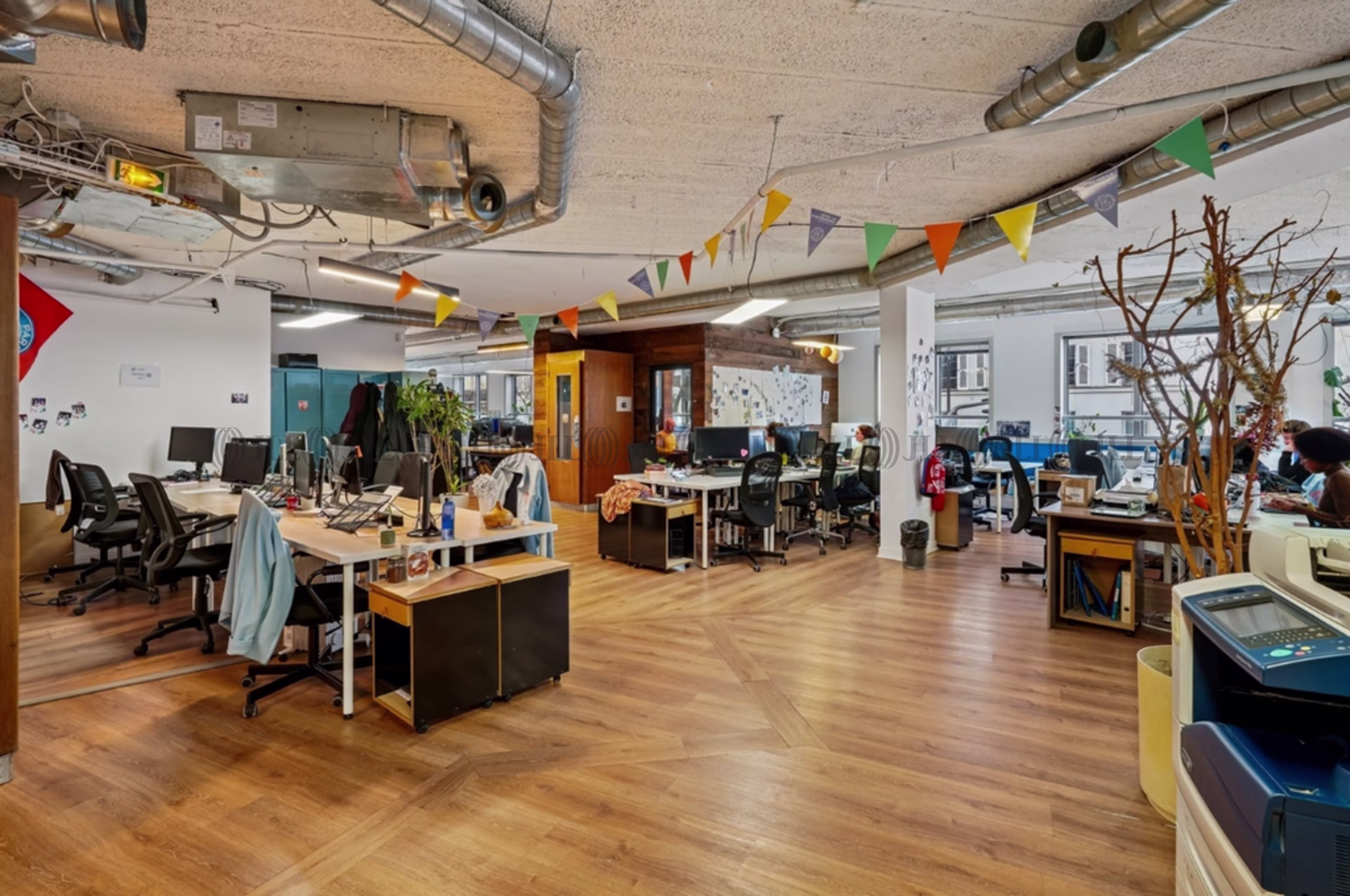 43-45 AVENUE DE CLICHY