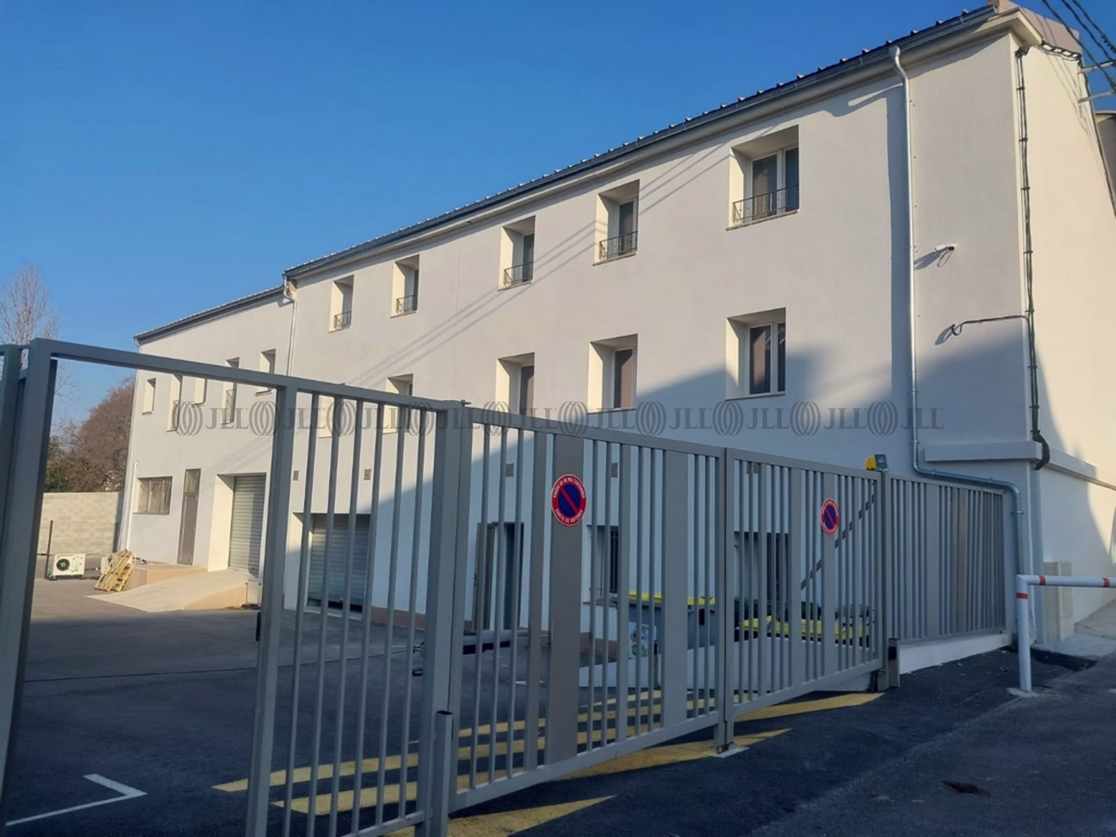 27 BOULEVARD CHARLES MORETTI