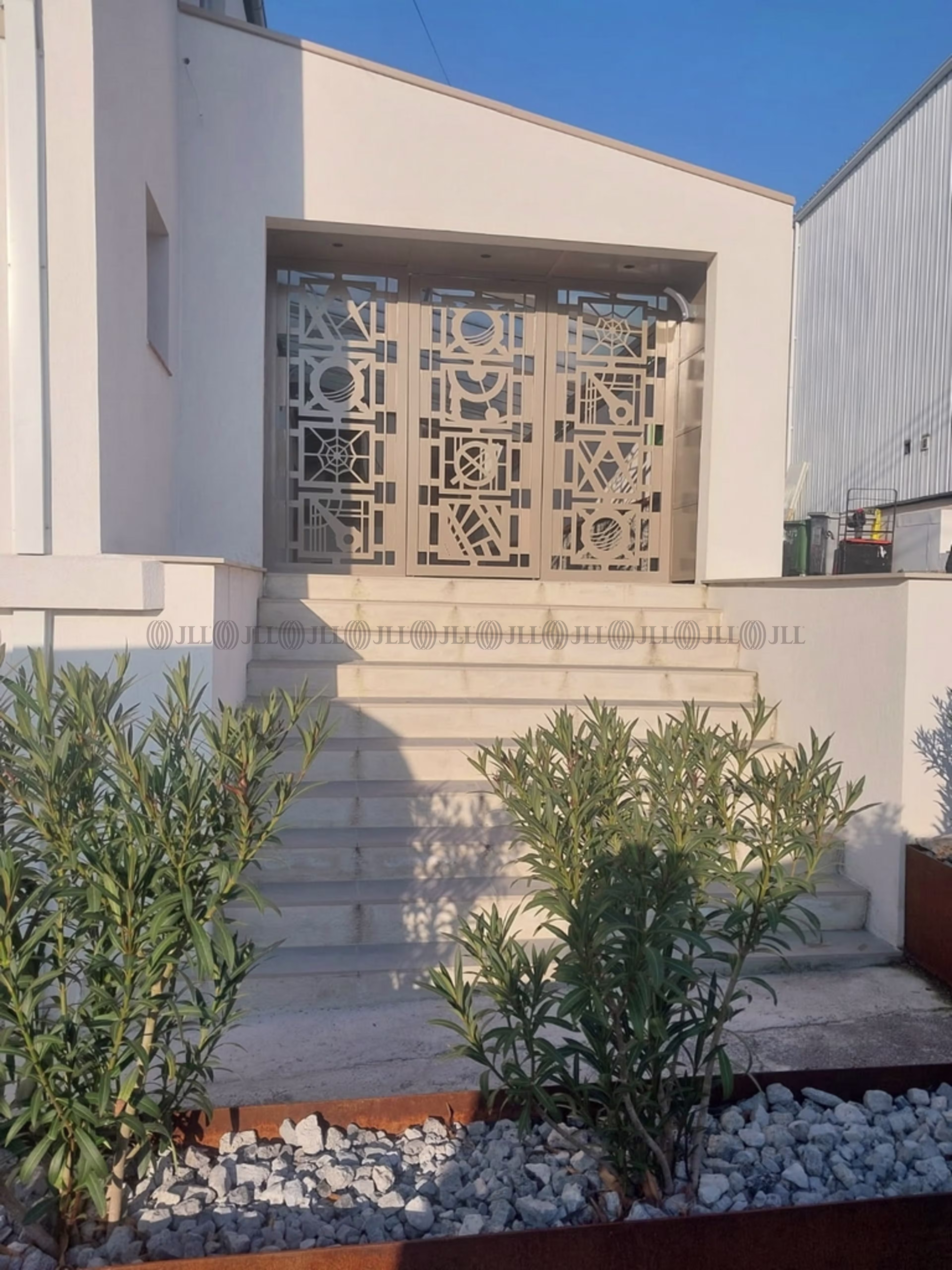 27 BOULEVARD CHARLES MORETTI