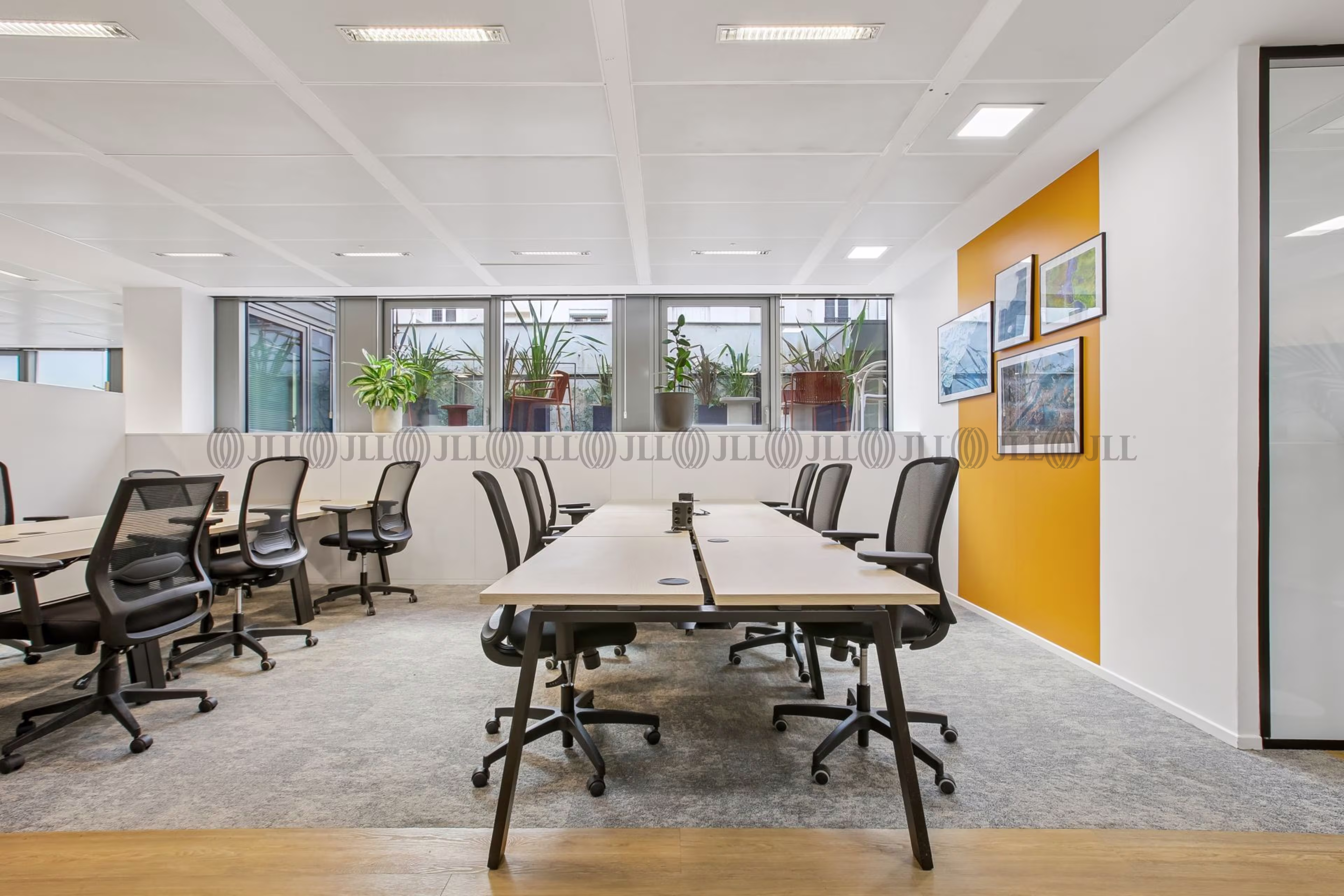 148 RUE DE COURCELLES