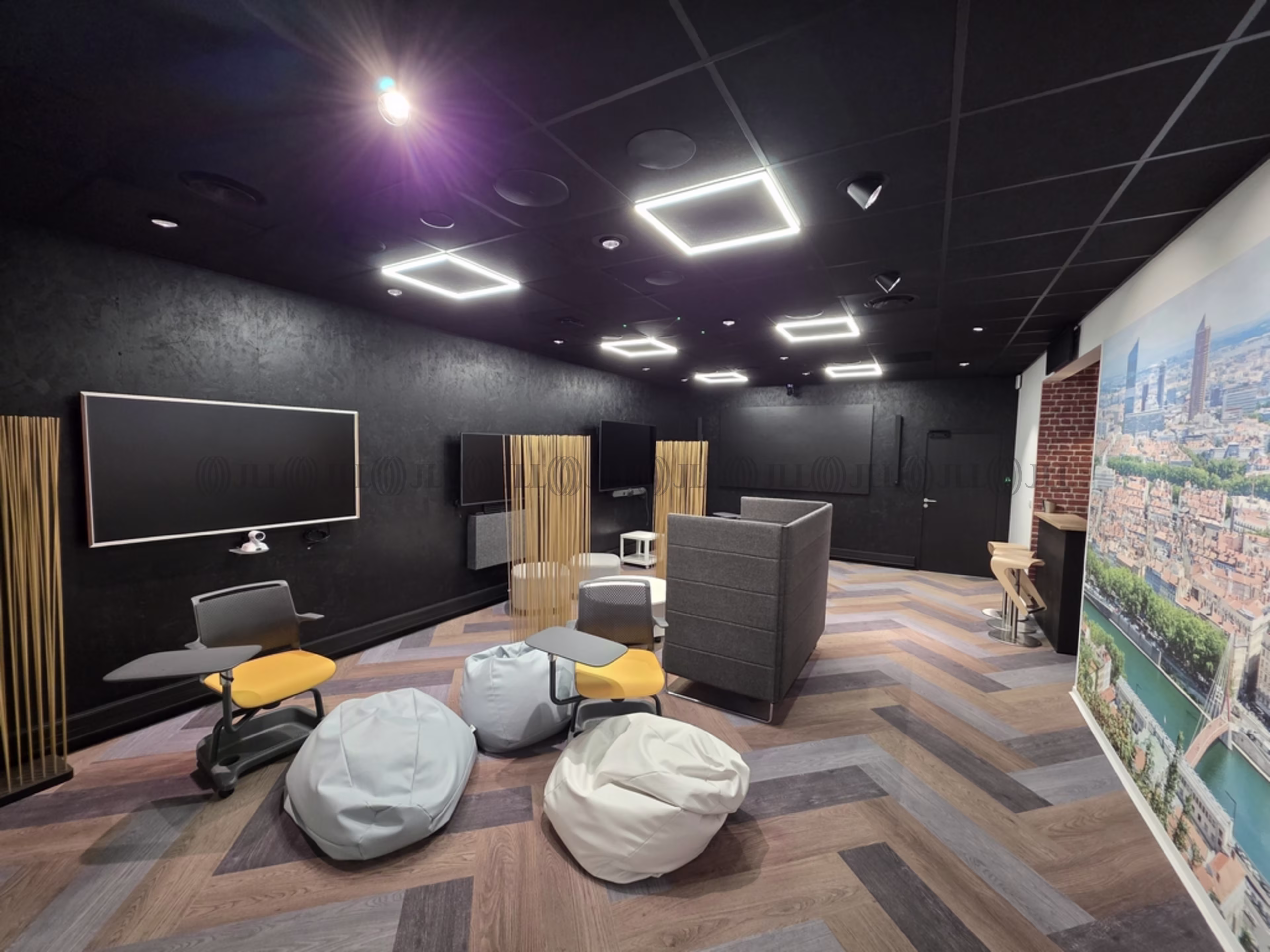 15 CHEMIN DU PLATEAU