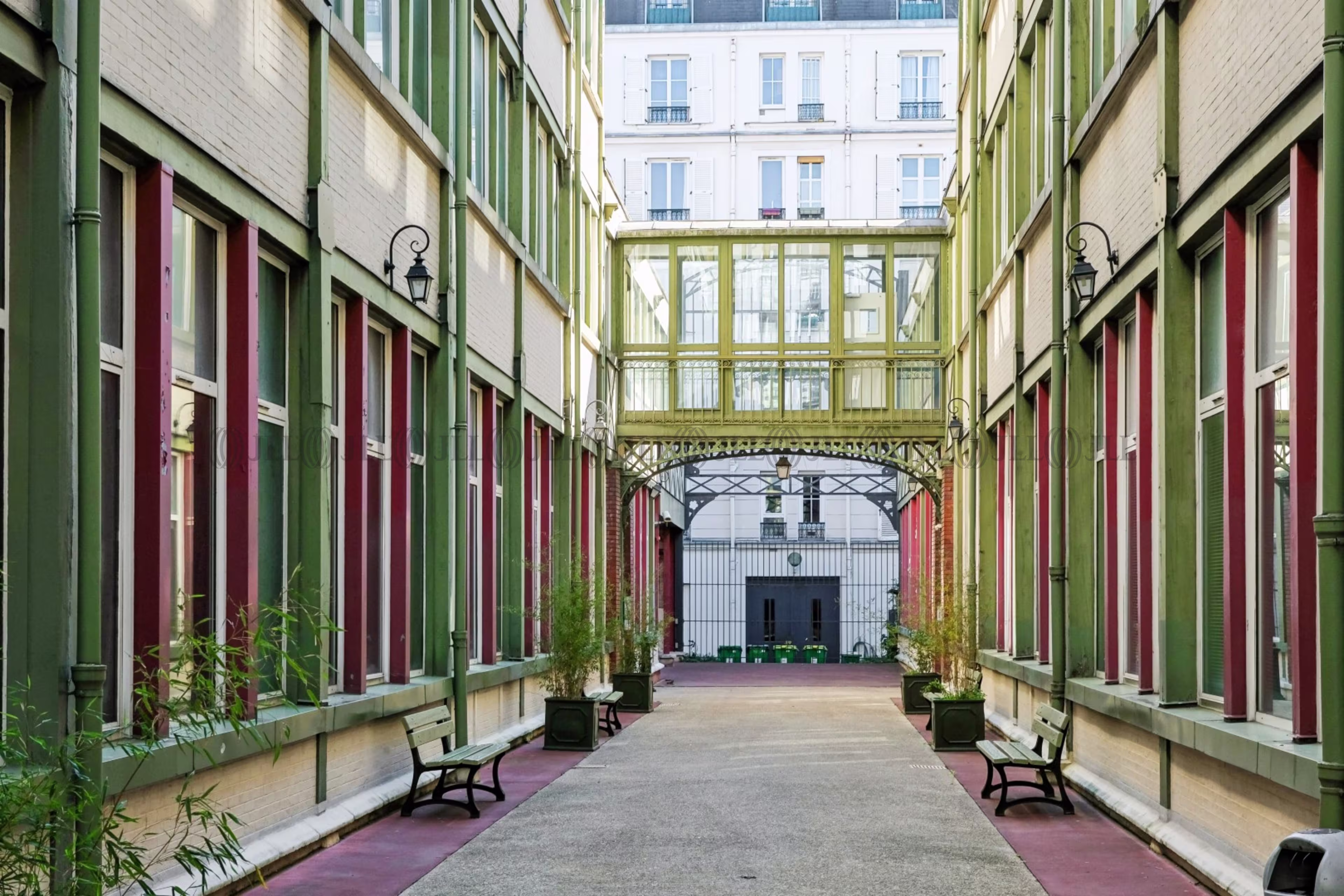 110 AVENUE DE LA REPUBLIQUE