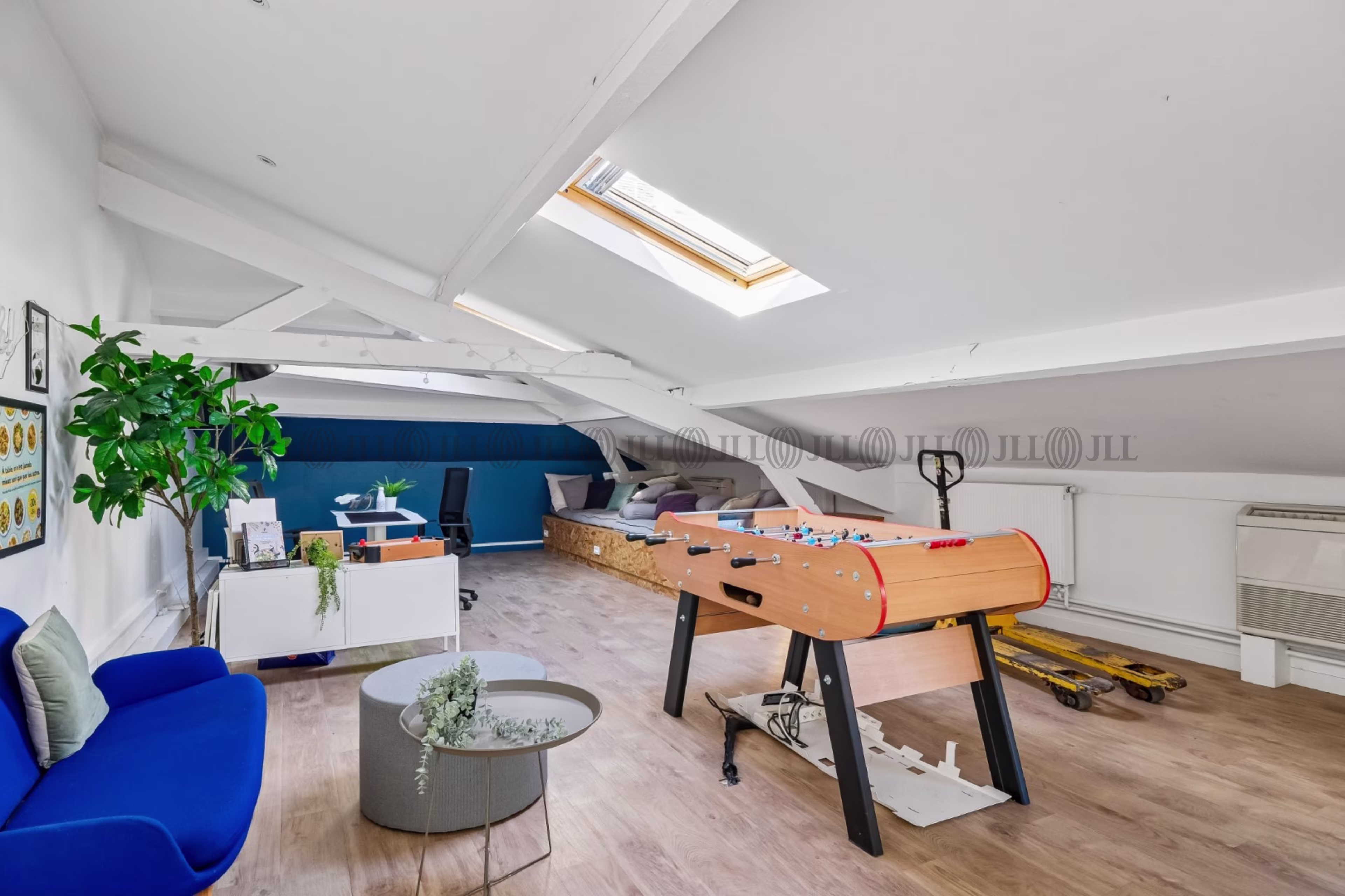 110 AVENUE DE LA REPUBLIQUE