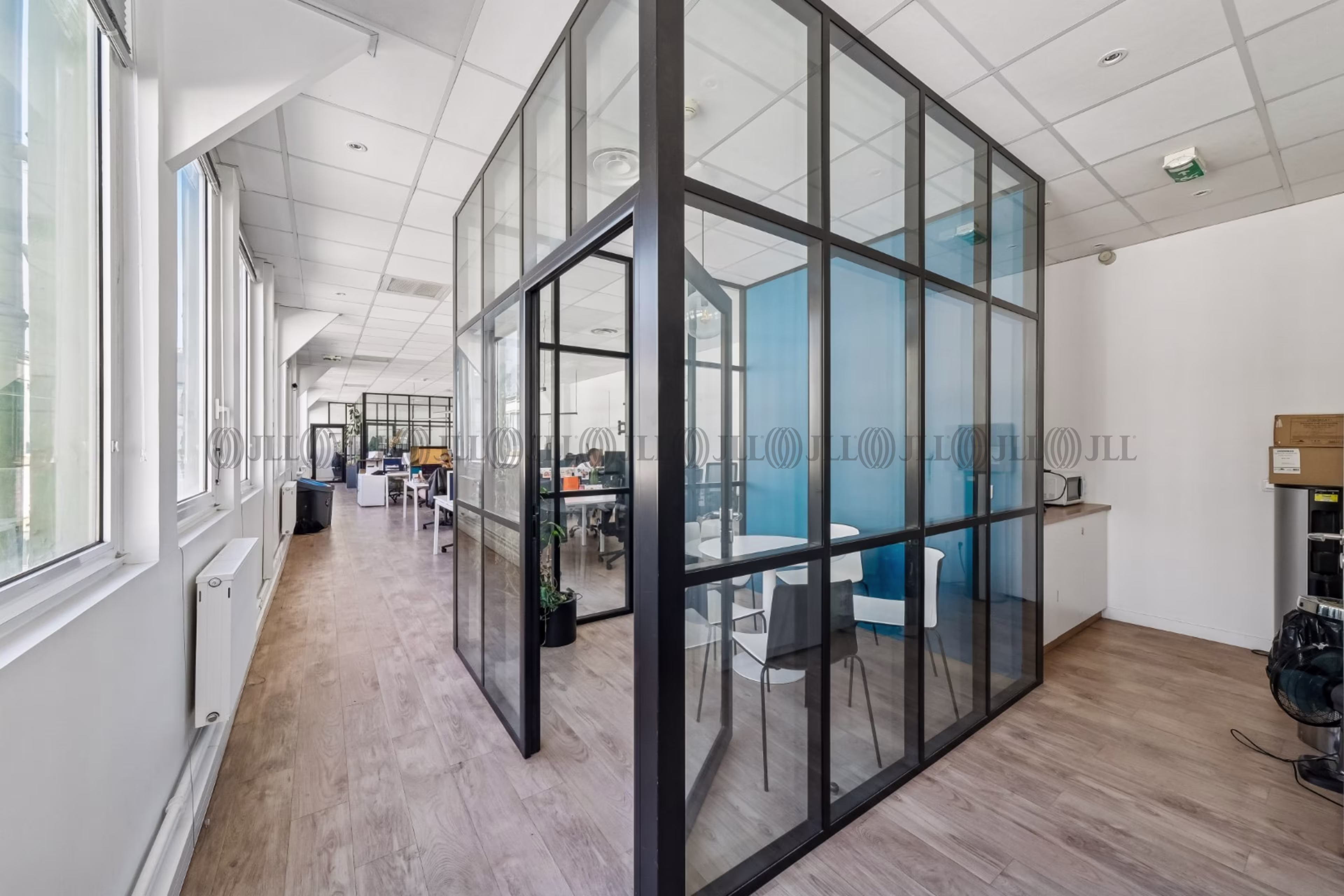 110 AVENUE DE LA REPUBLIQUE