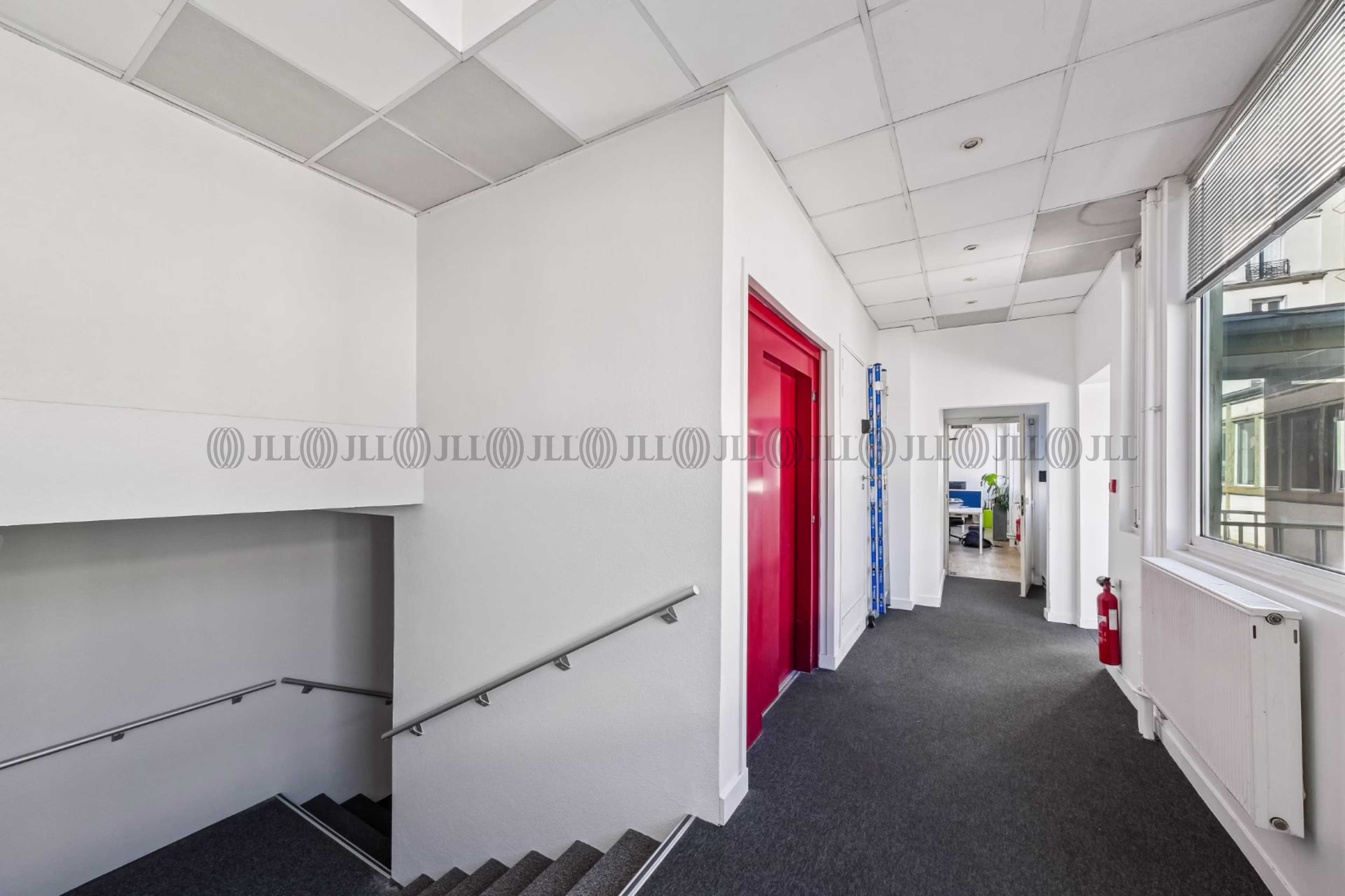 110 AVENUE DE LA REPUBLIQUE