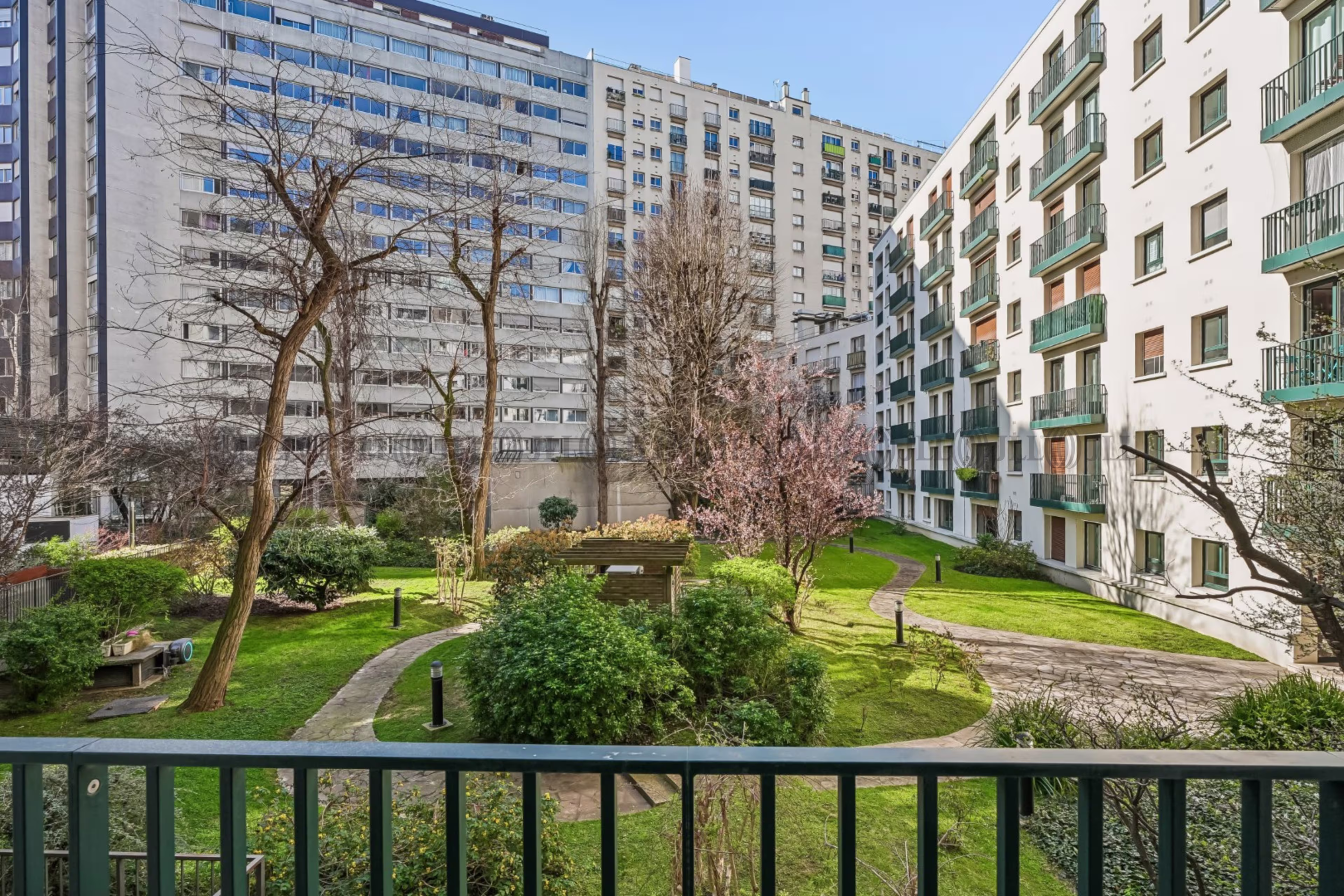 24 BOULEVARD DE GRENELLE