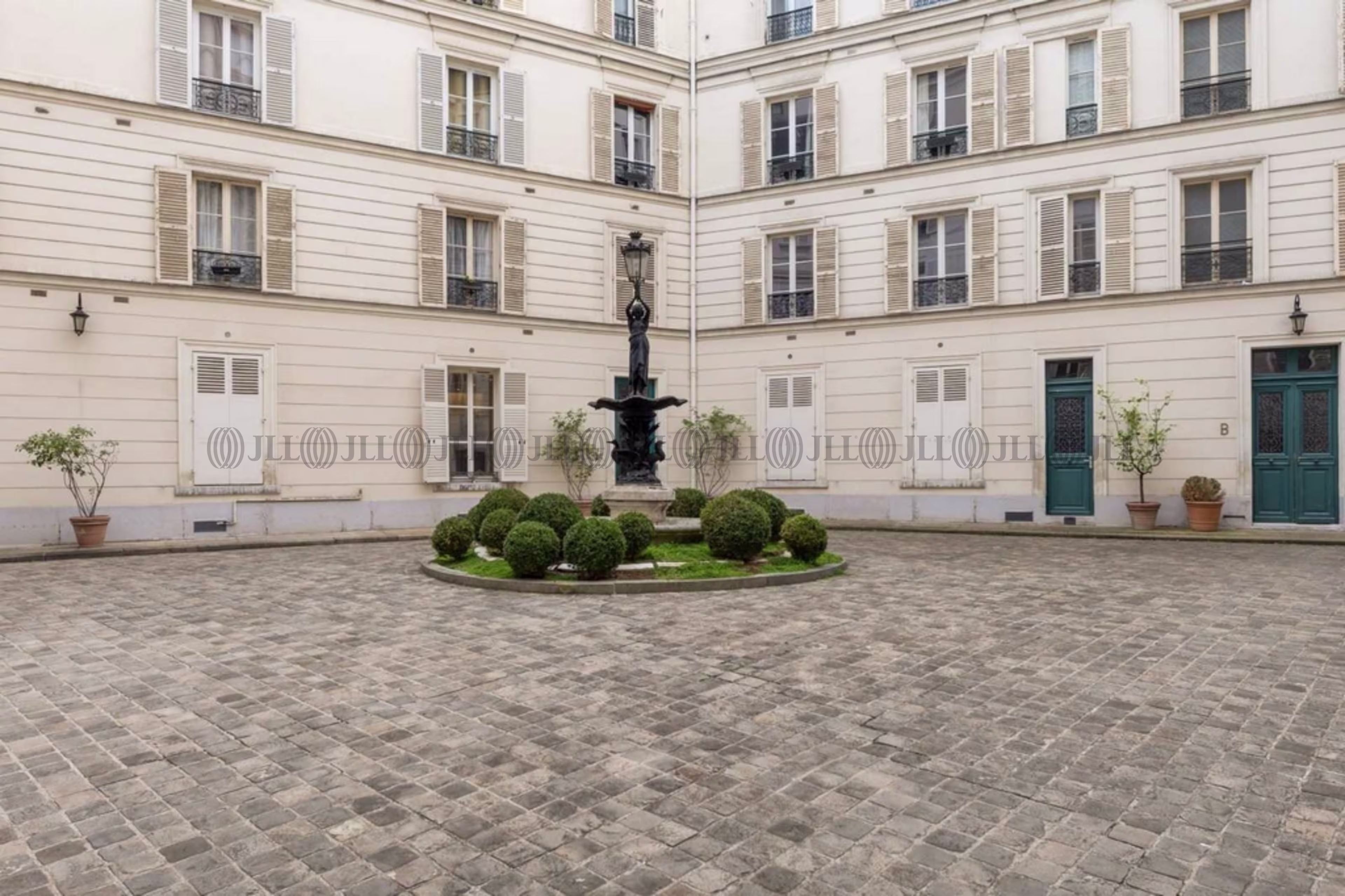 12 AVENUE FRANKLIN DELANO ROOSEVELT