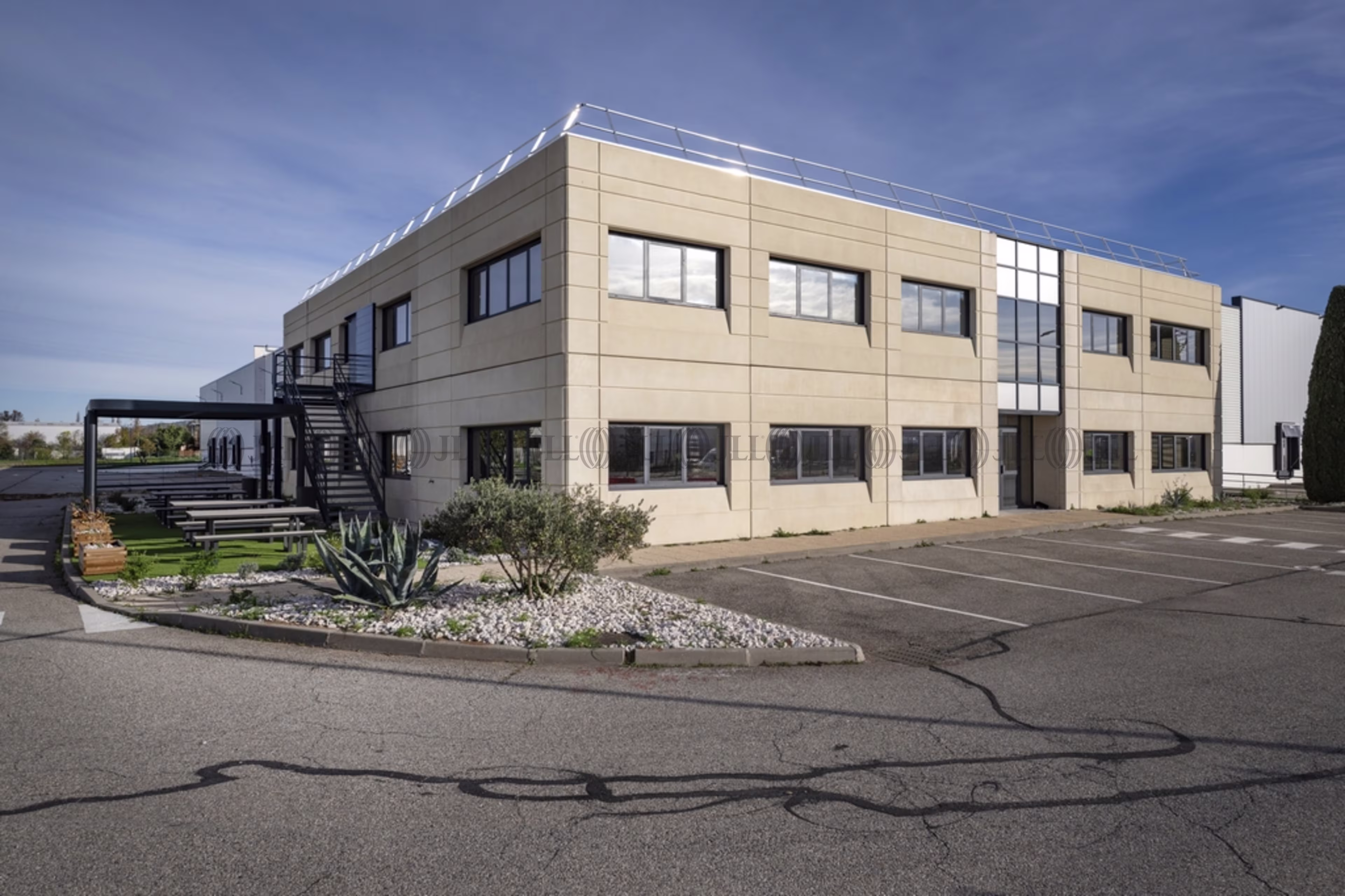 50 RUE NICOLAS JOSEPH CUGNOT