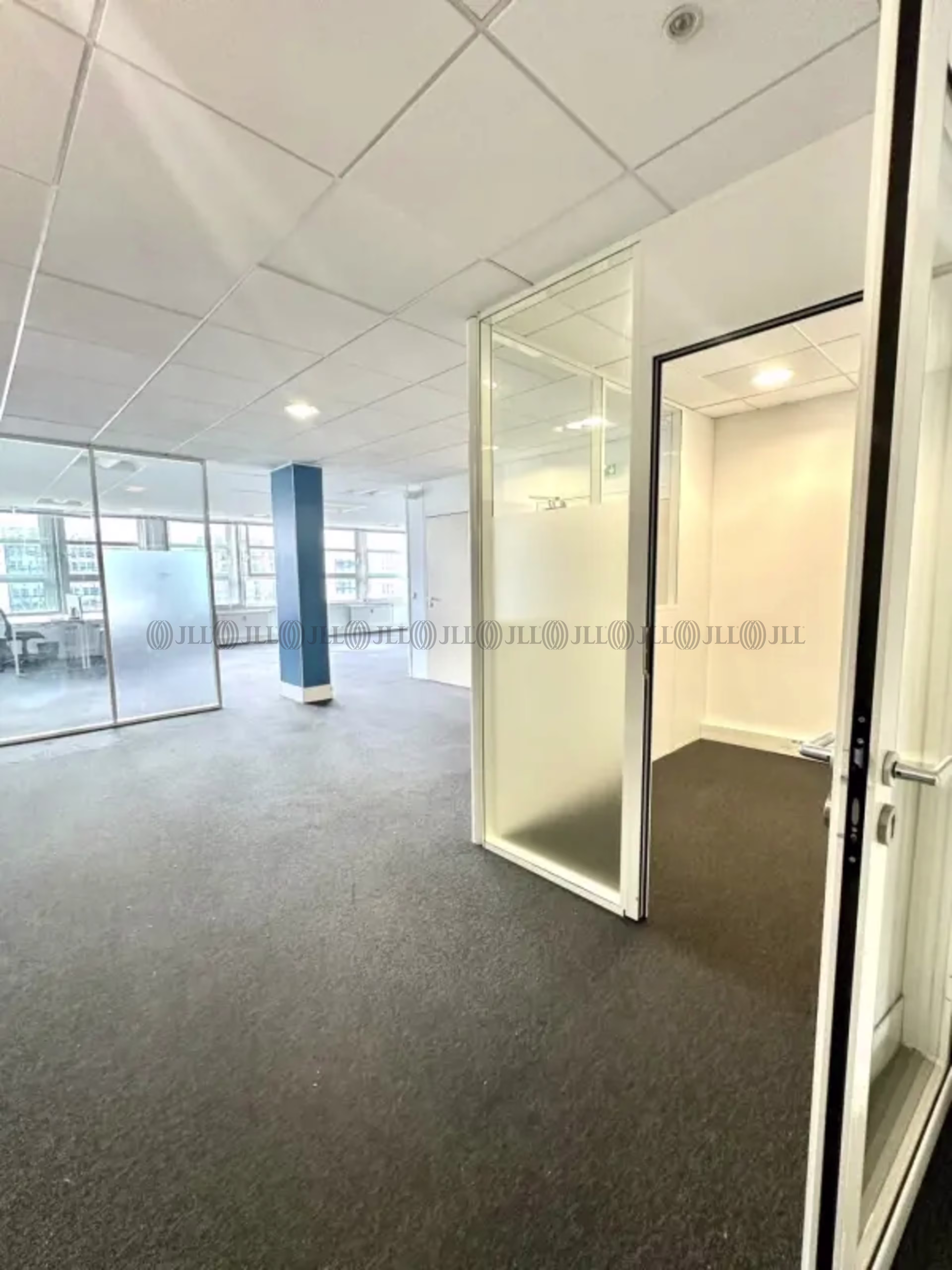 122 AVENUE CHARLES DE GAULLE