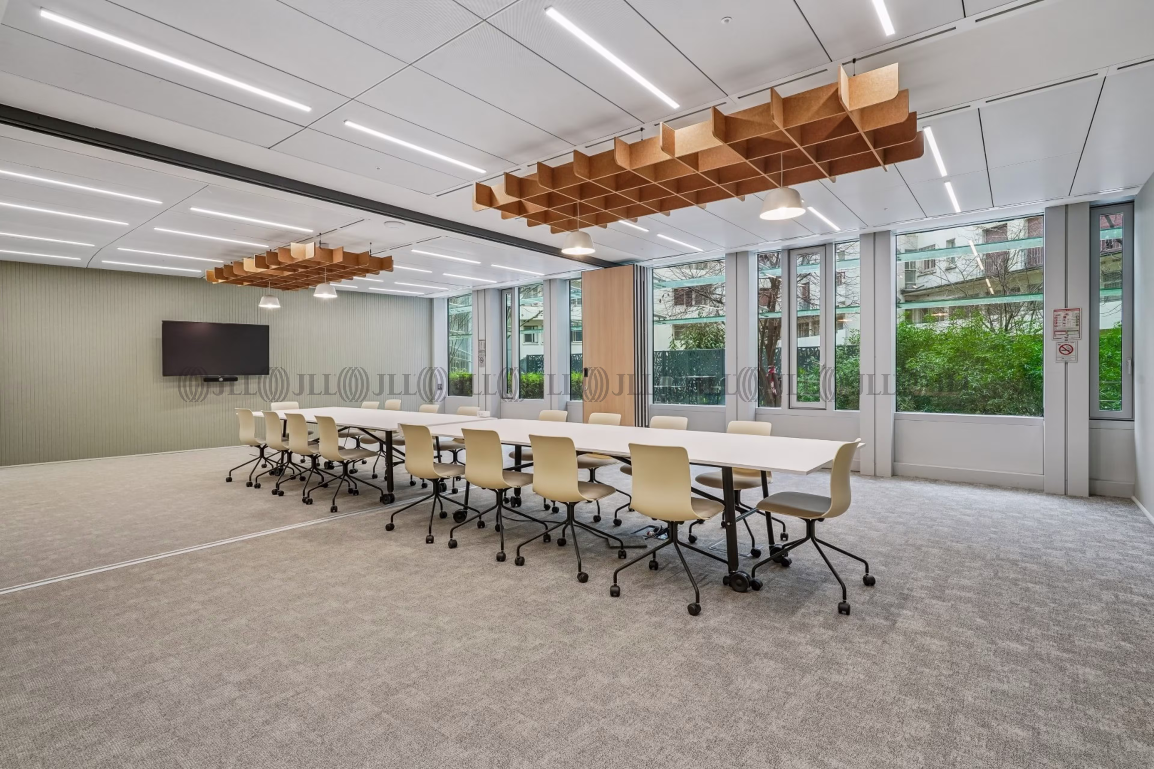 121 AVENUE DE MALAKOFF