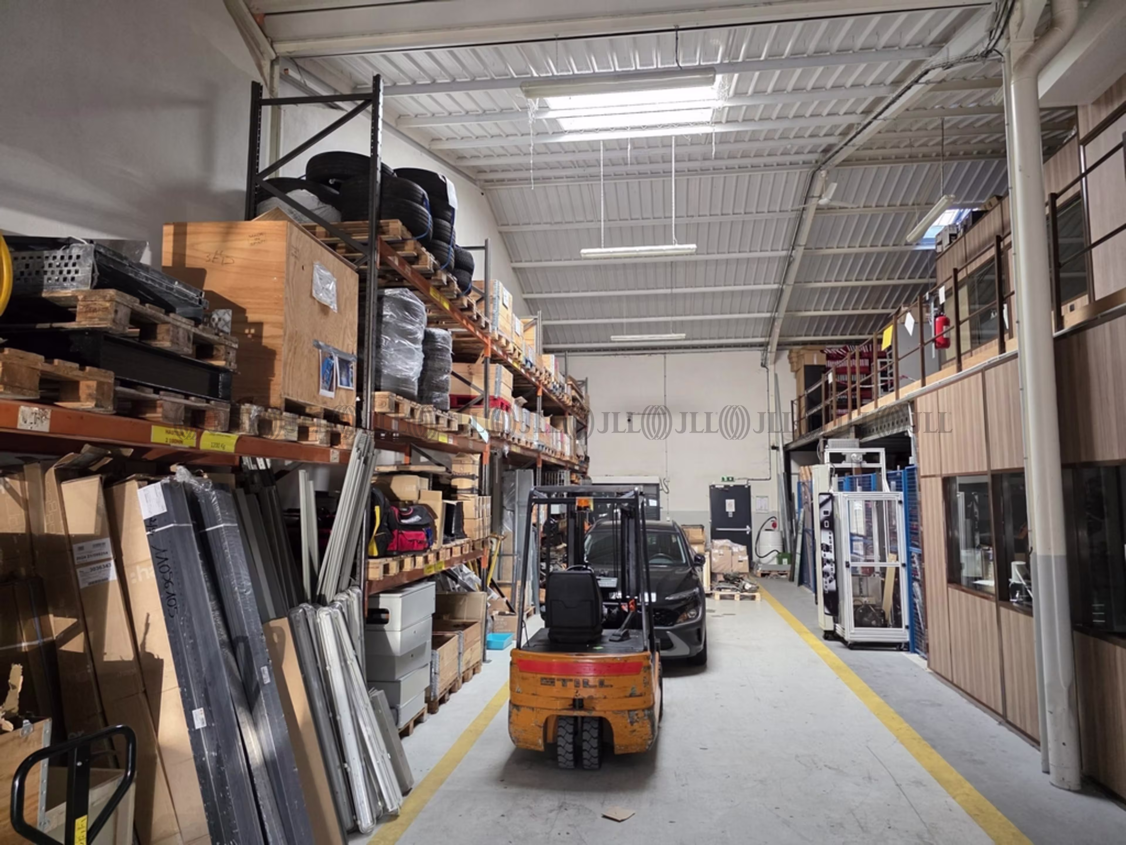 5 AVENUE LIONEL TERRAY