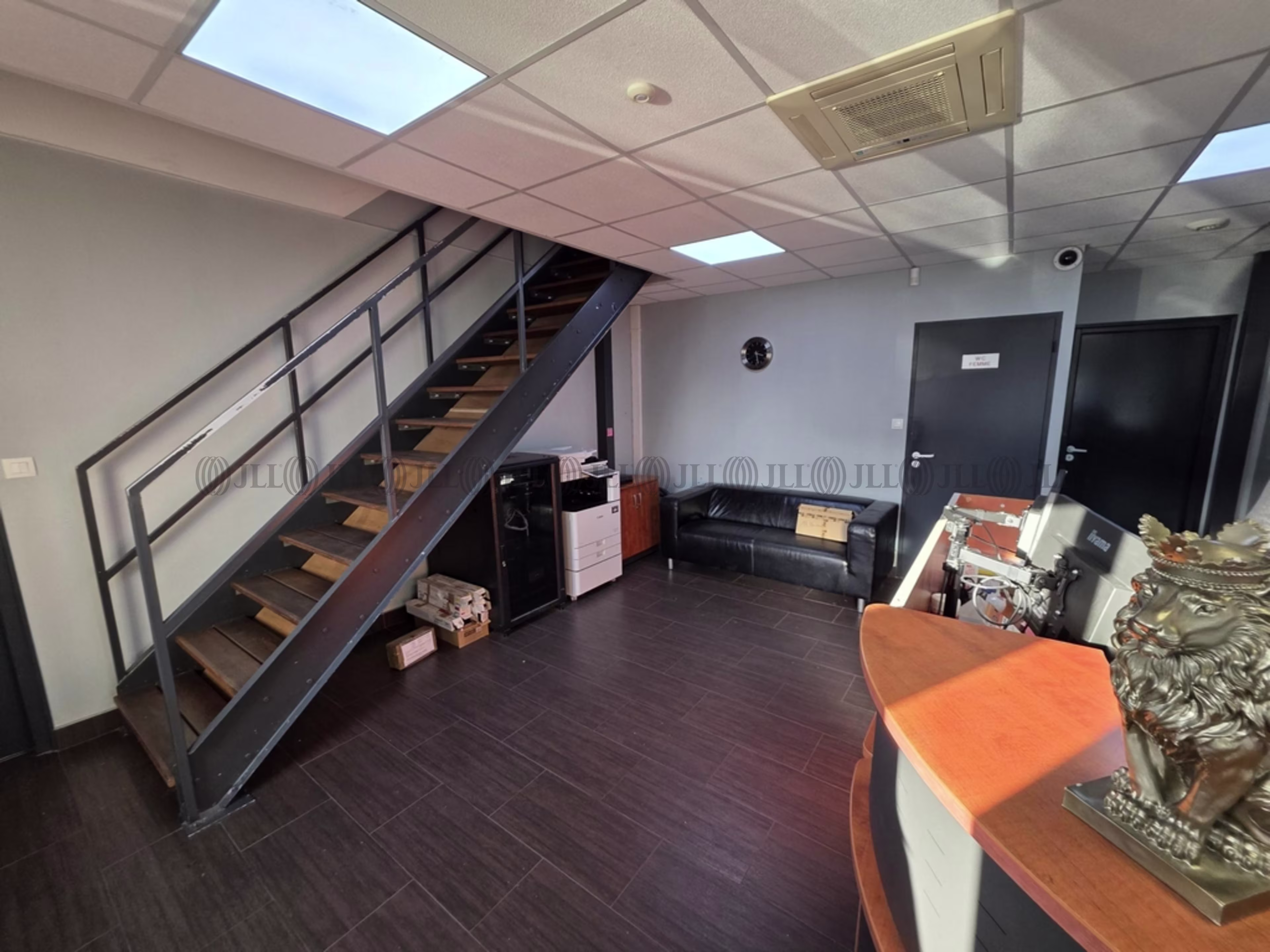 5 AVENUE LIONEL TERRAY