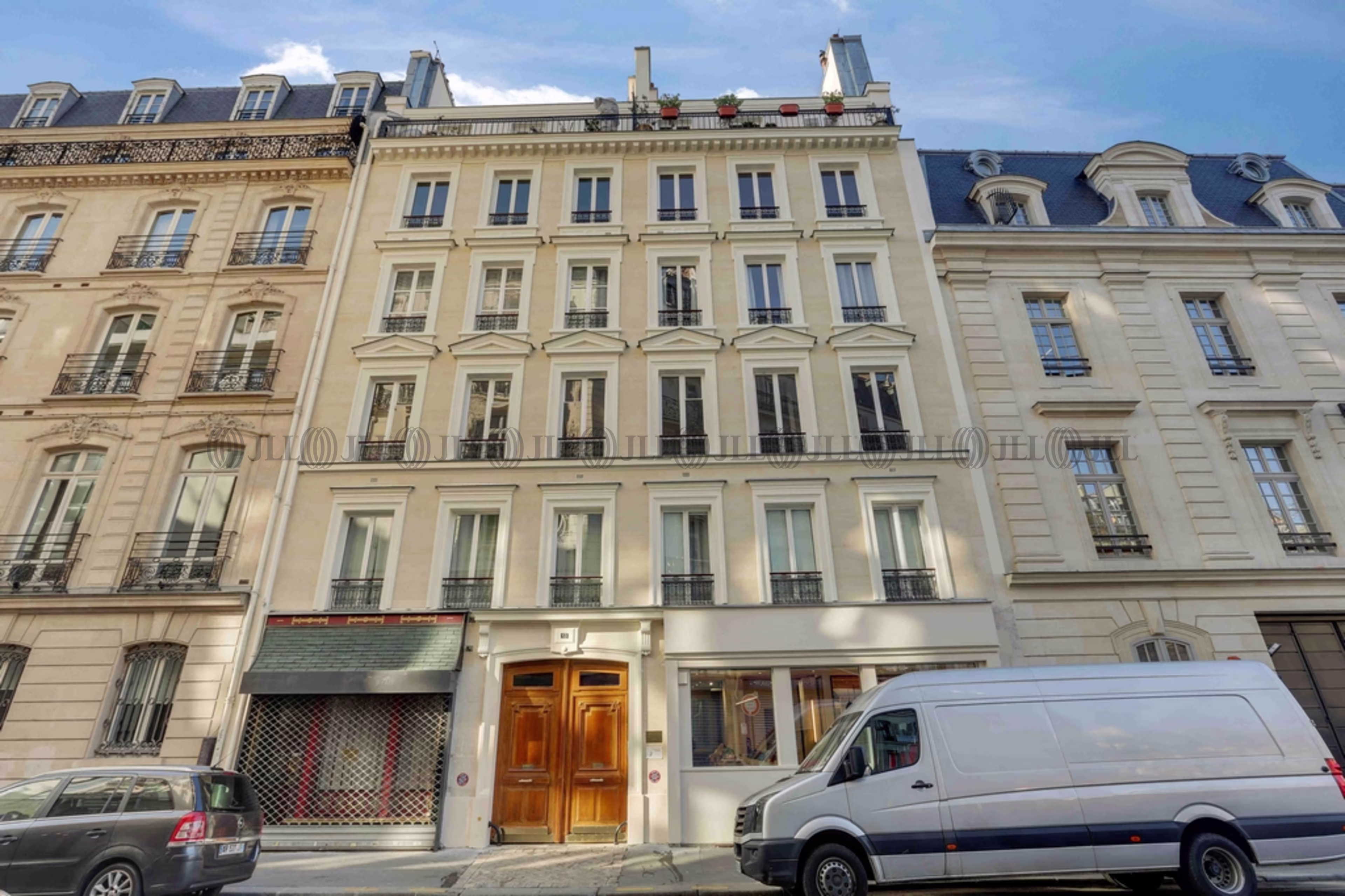 13 RUE DE LABORDE