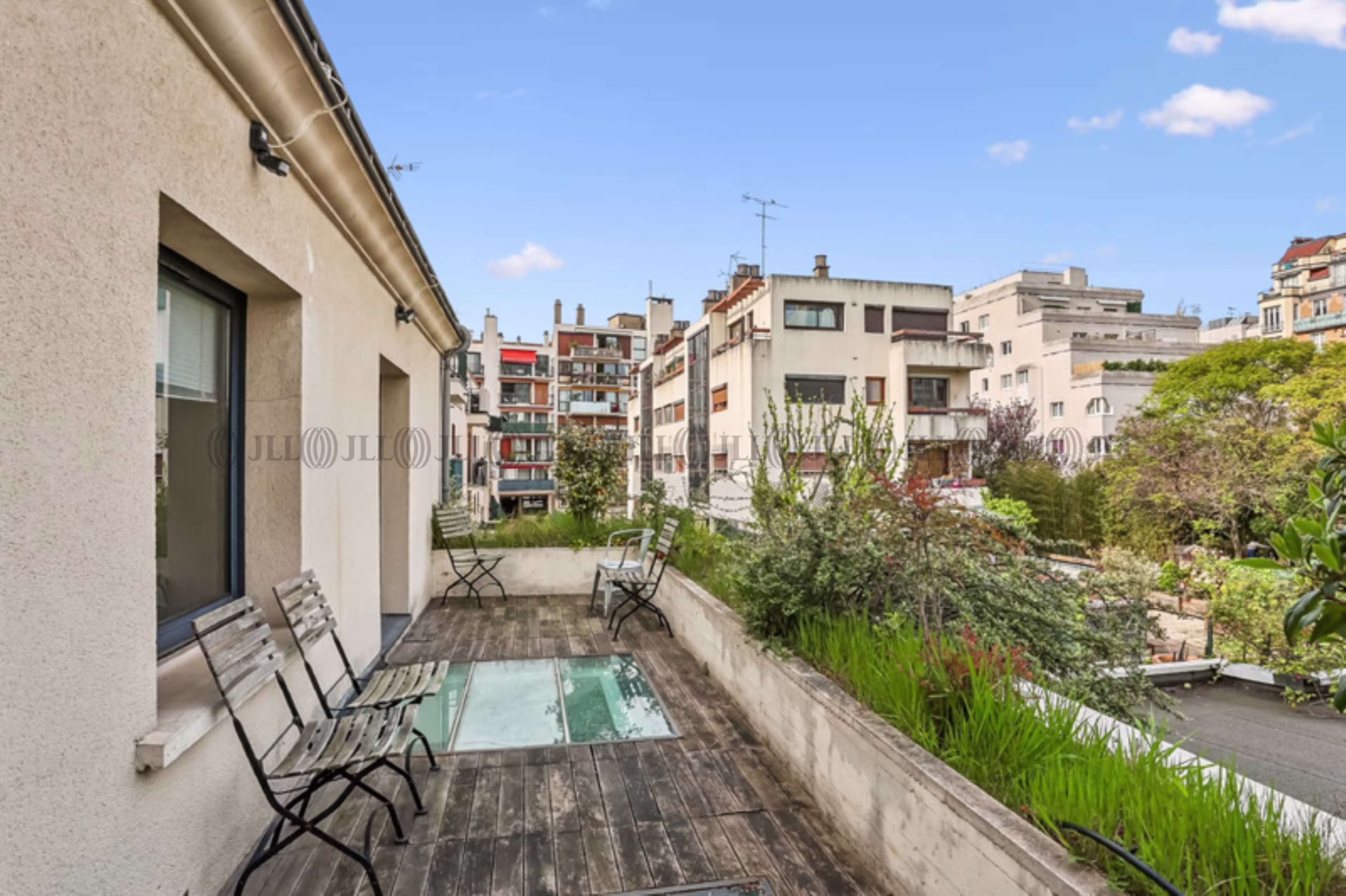 221 BOULEVARD JEAN JAURES