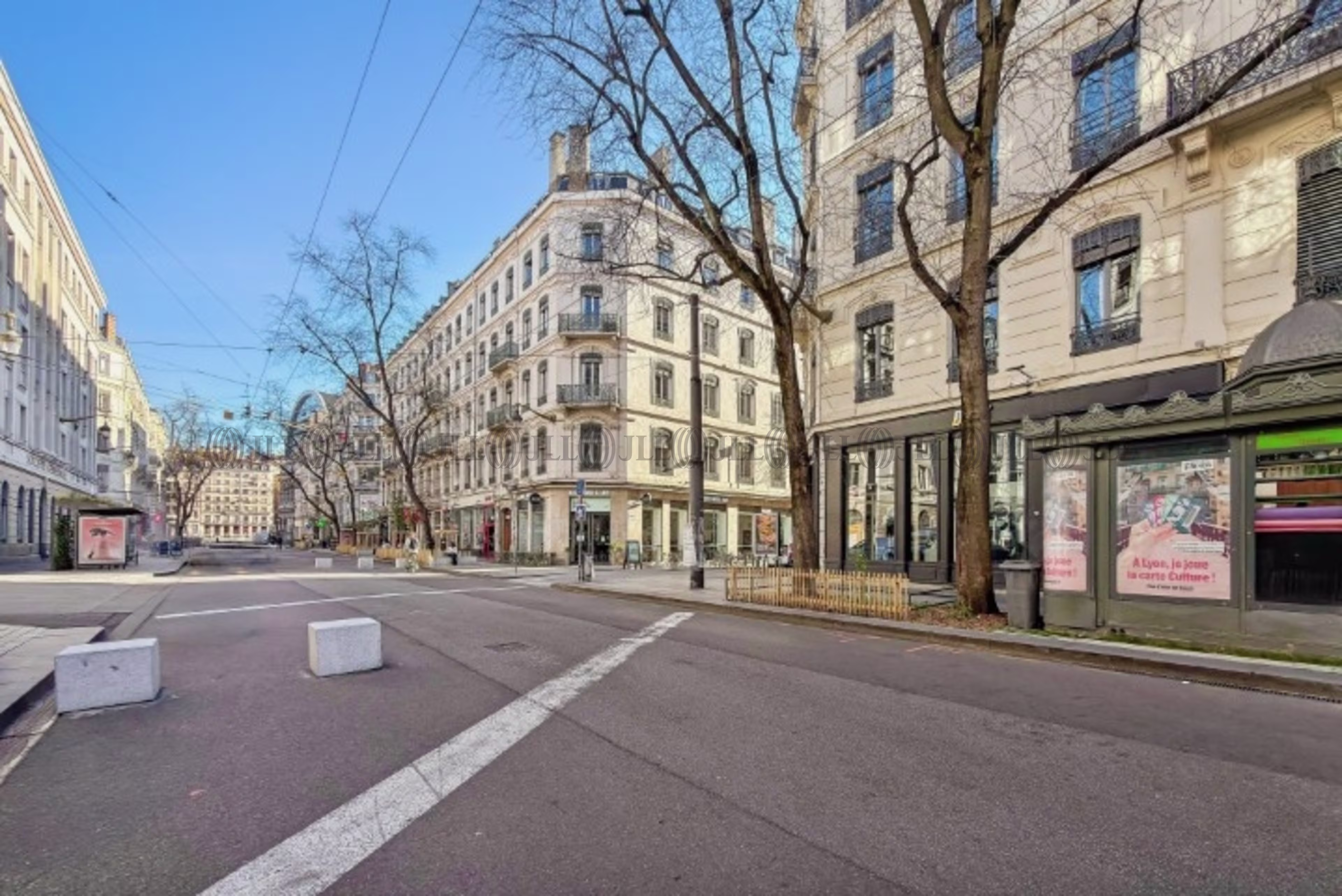 7 RUE DE LA REPUBLIQUE