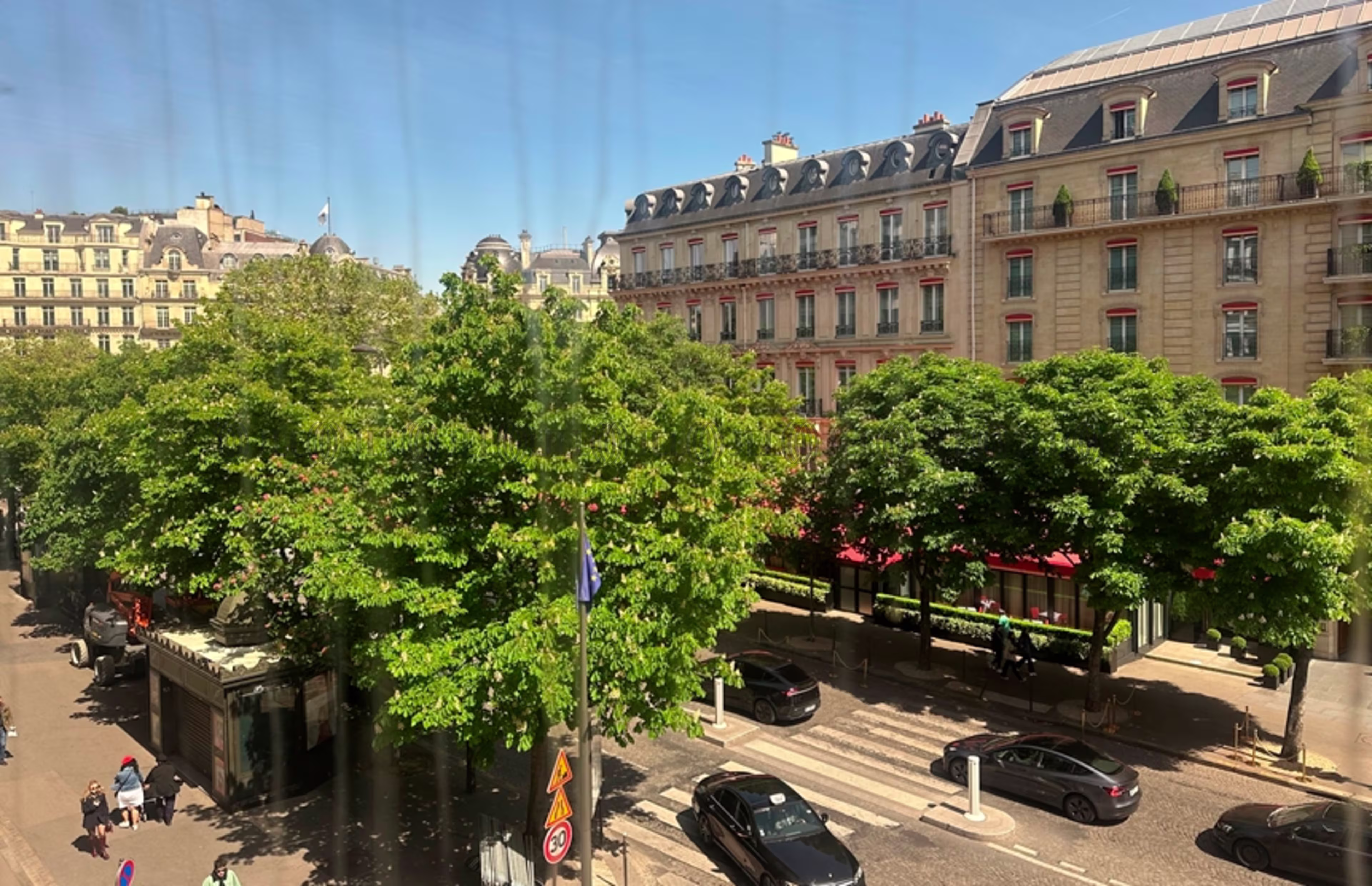 49-51 AVENUE GEORGE V