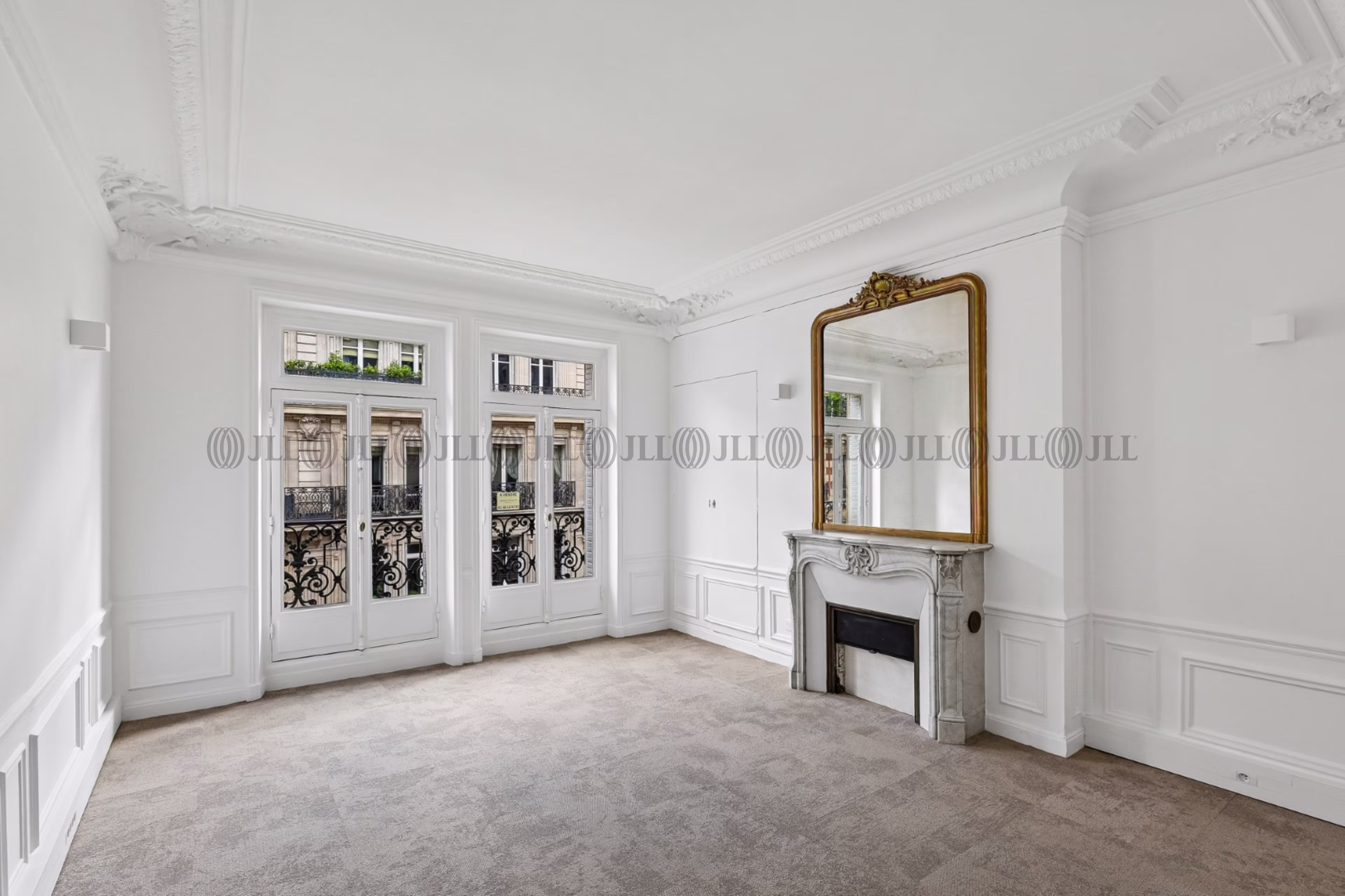 27 RUE MARBEUF