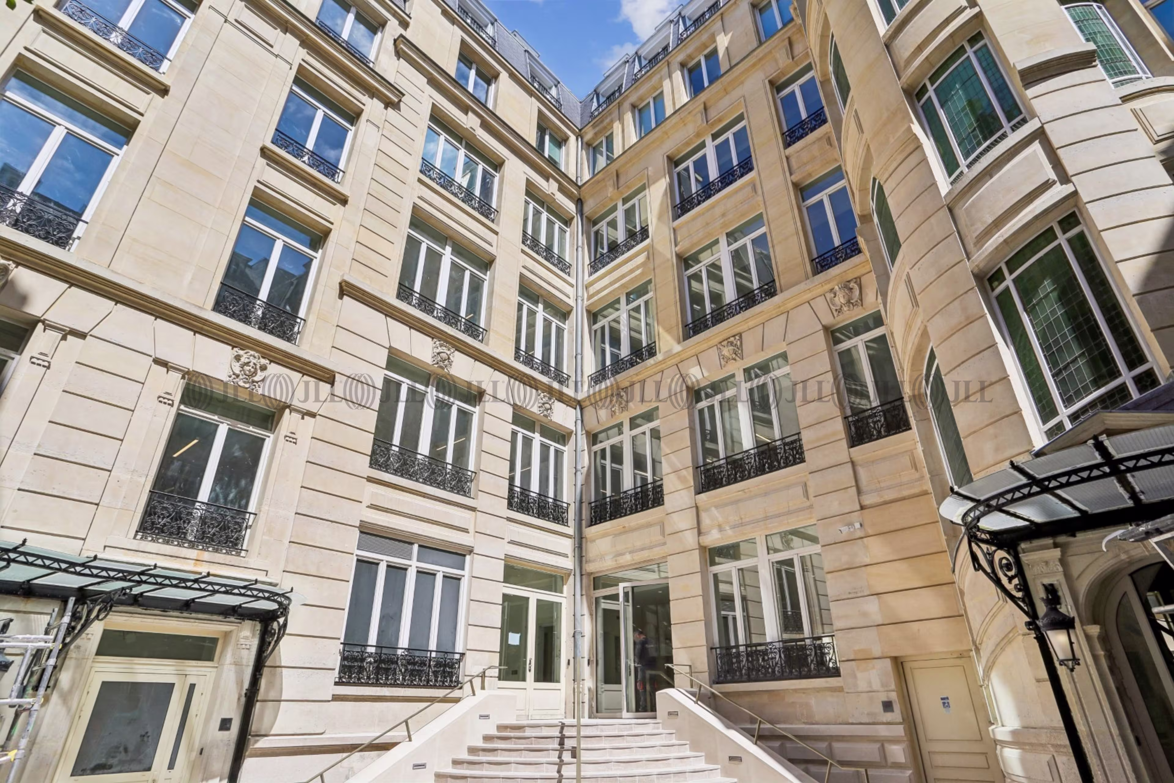 66 RUE DE LA CHAUSSEE D'ANTIN