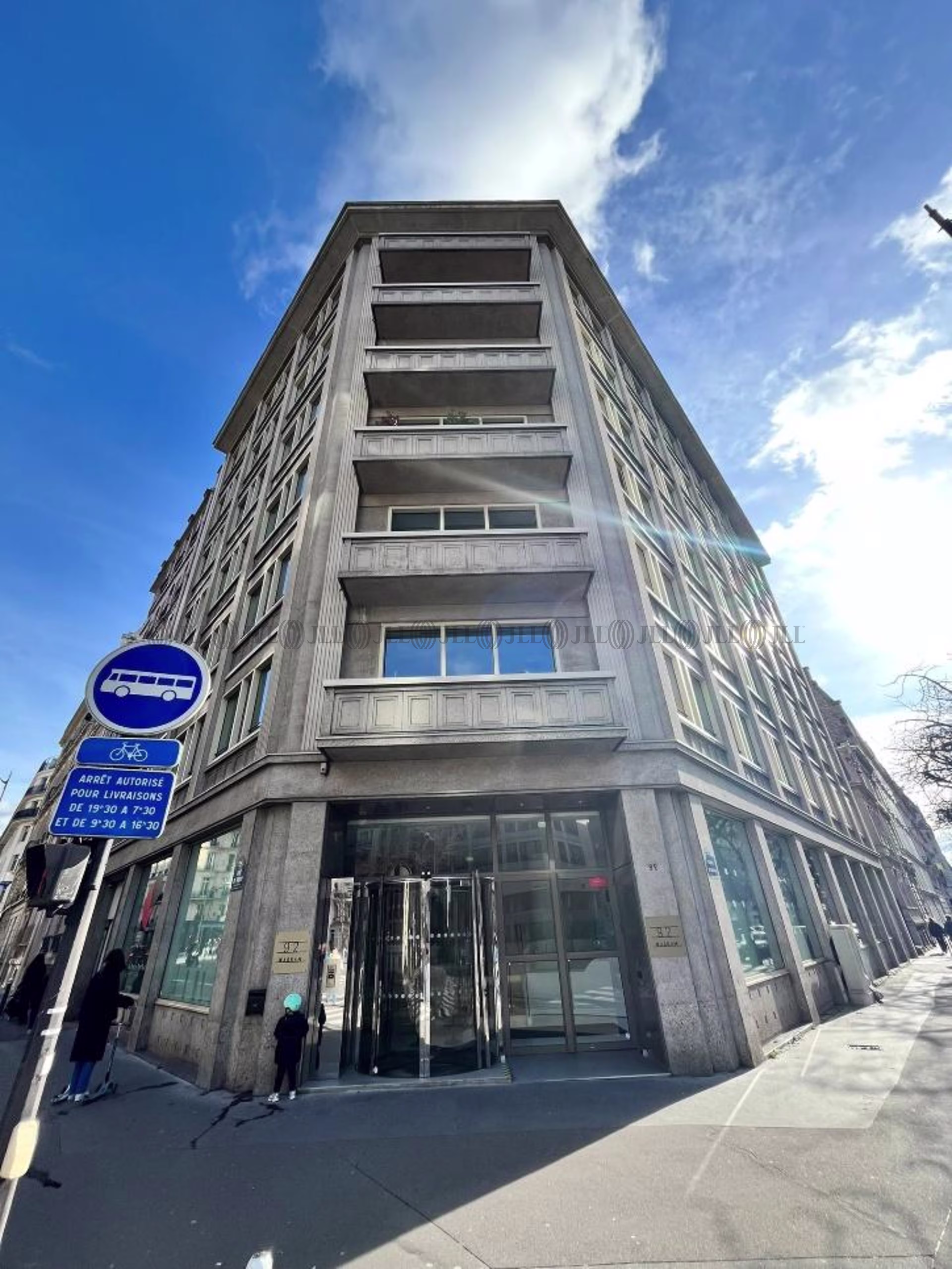 92 AVENUE DE WAGRAM