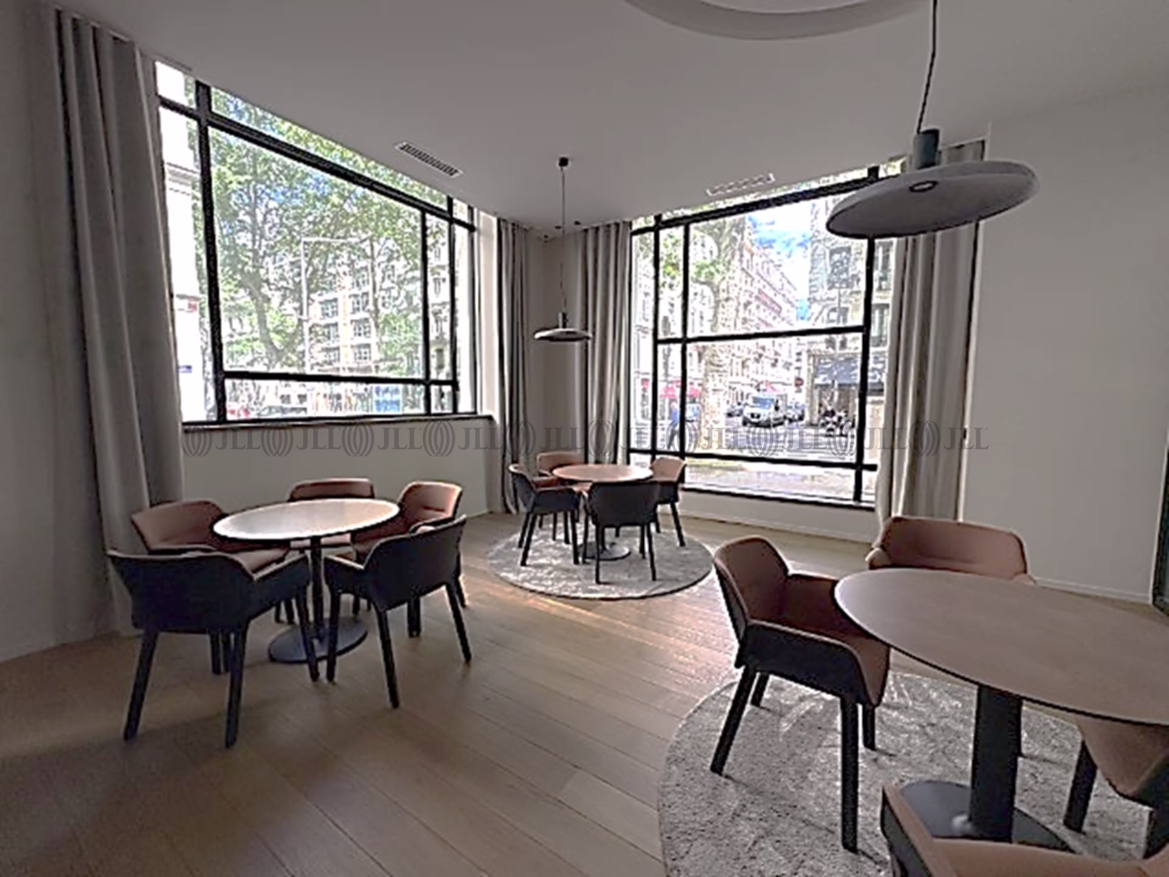 58 AVENUE MARECHAL FOCH