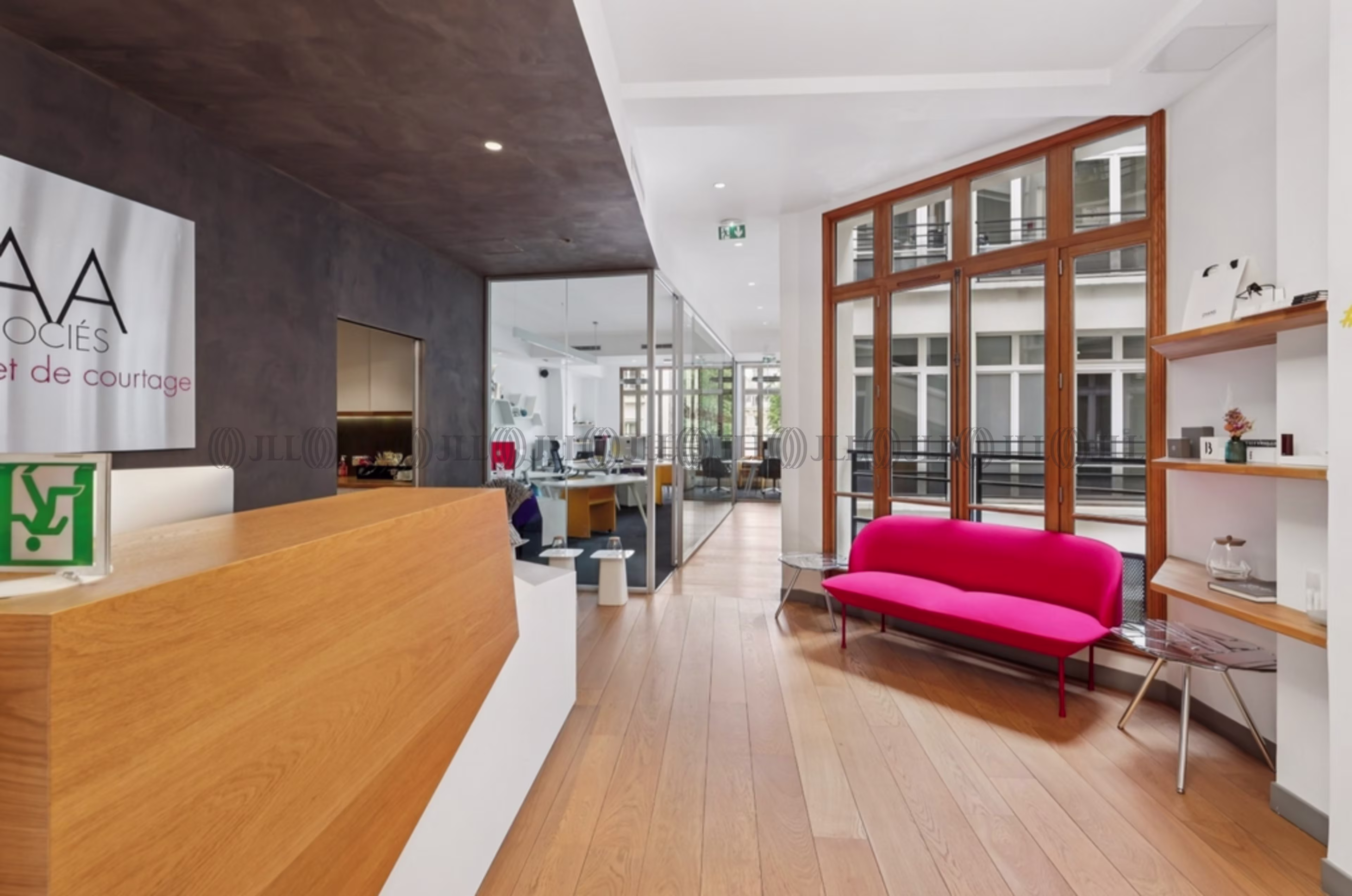 64 RUE LA BOETIE