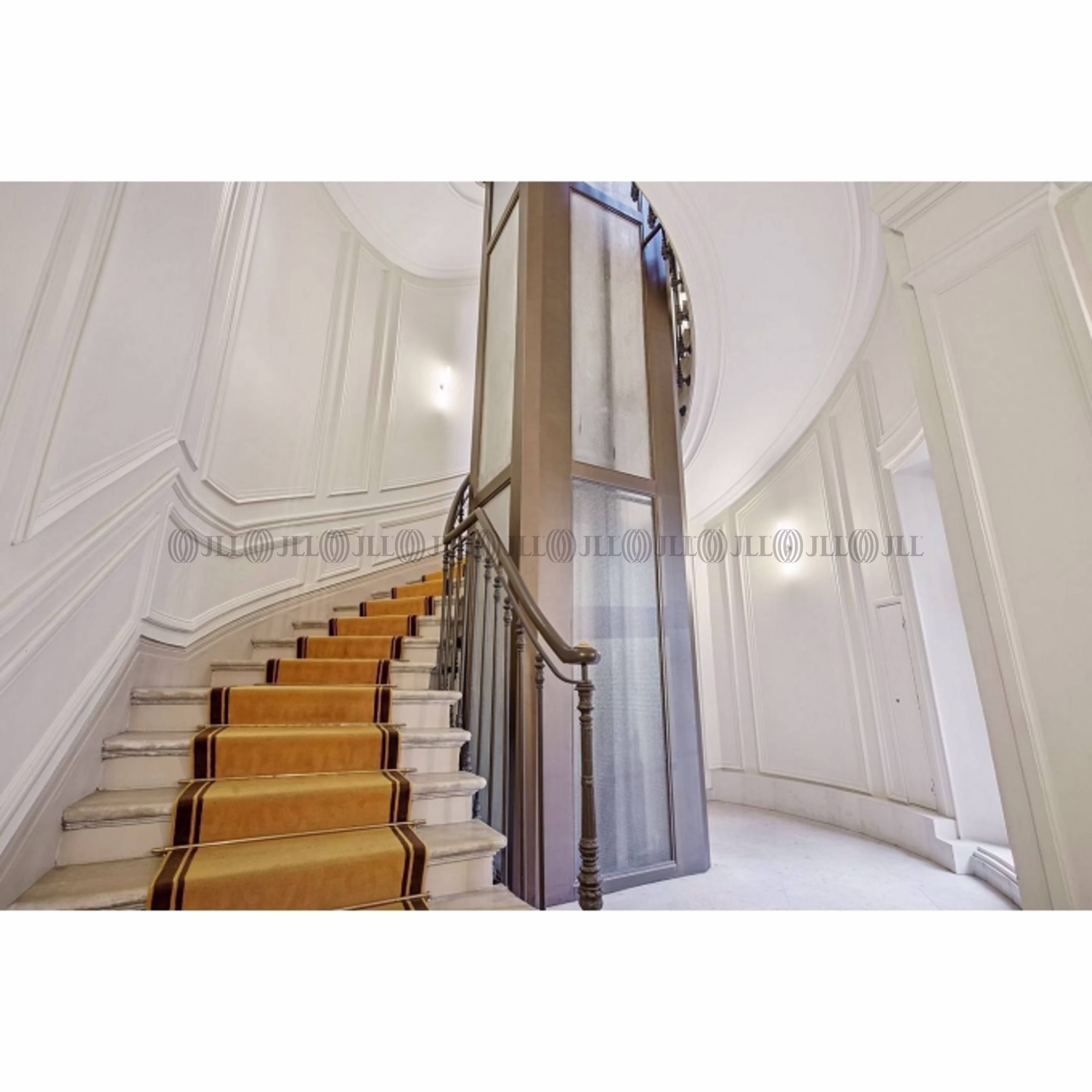 182 RUE DE RIVOLI