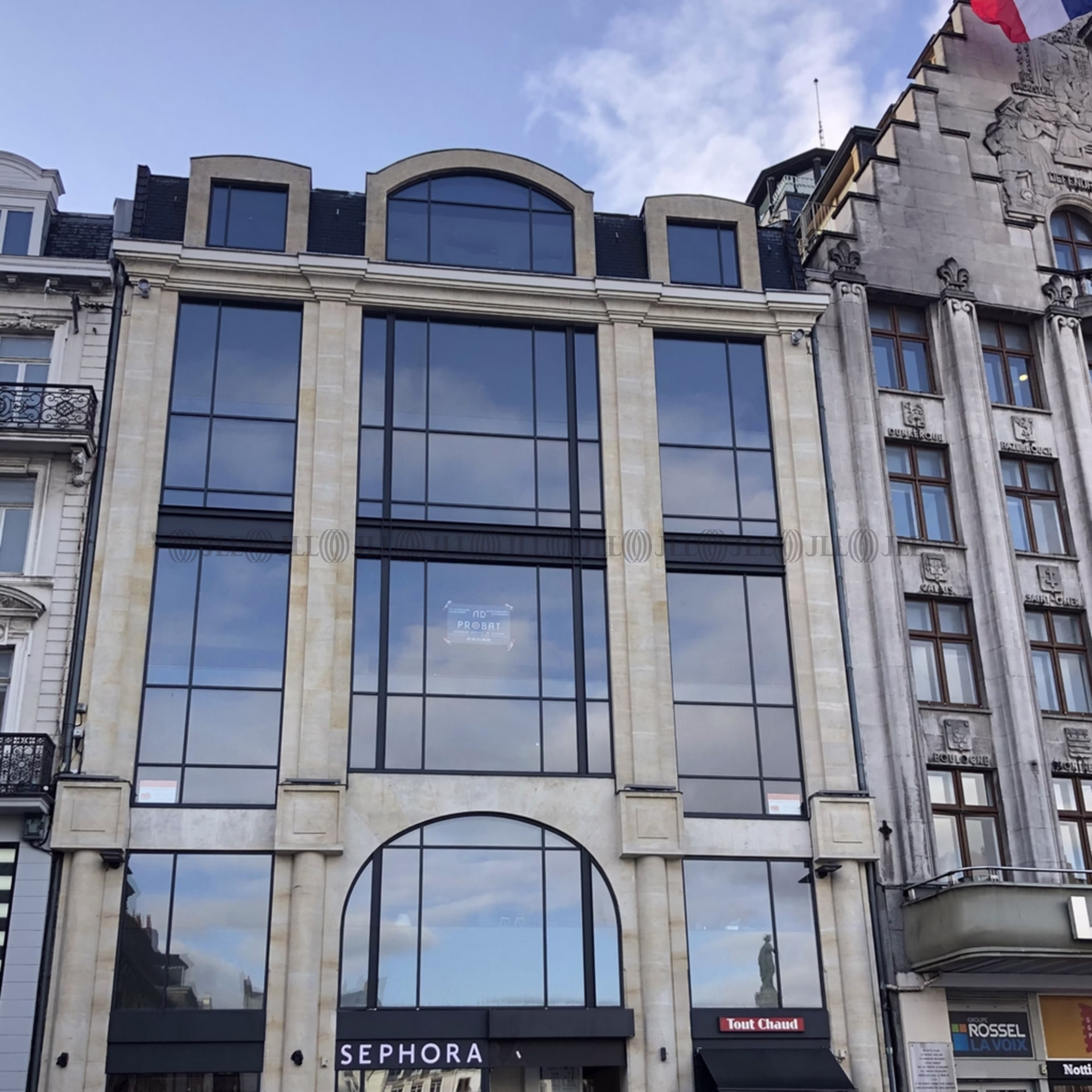 16 GRAND PLACE