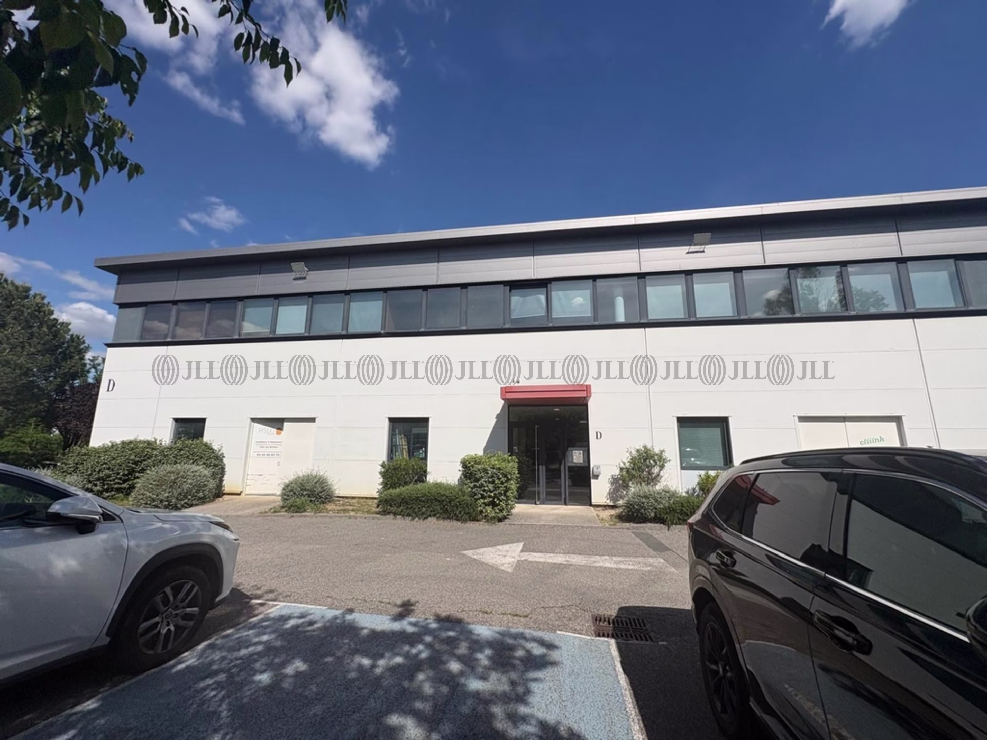 1200 AVENUE OLIVIER PERROY