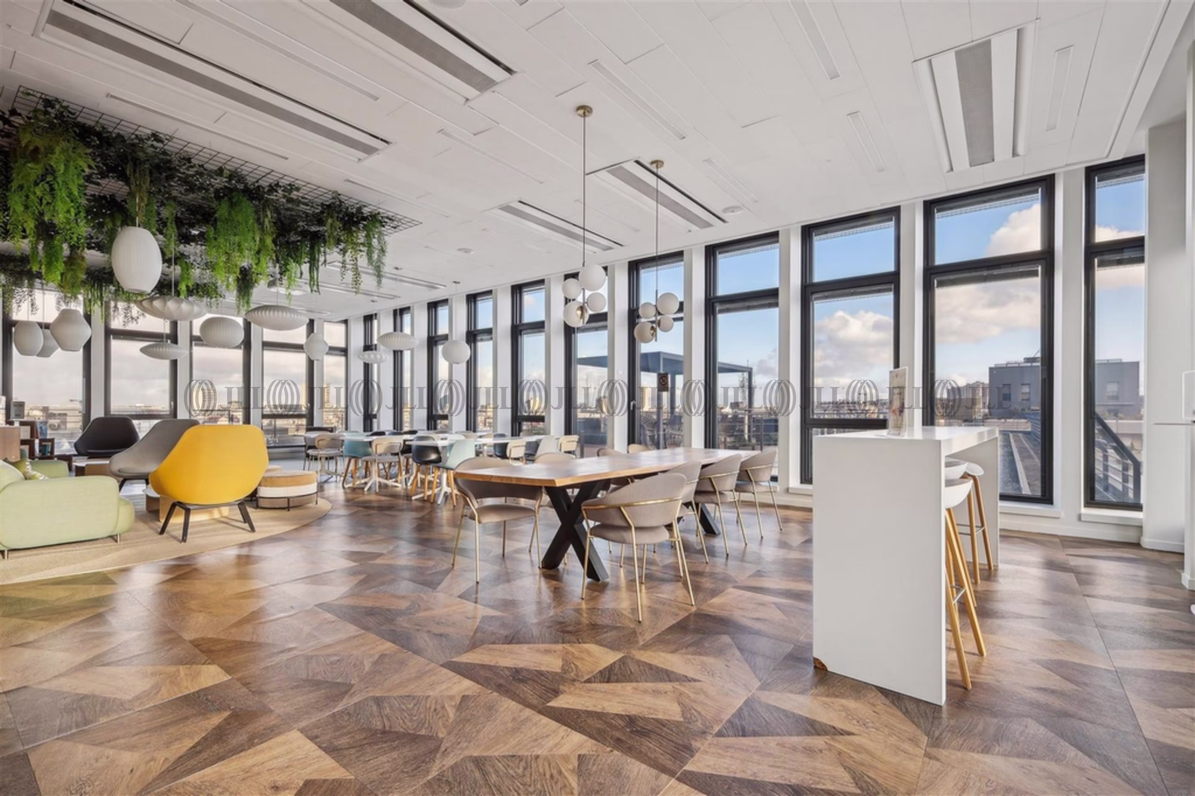 40 AVENUE PIERRE LEFAUCHEUX