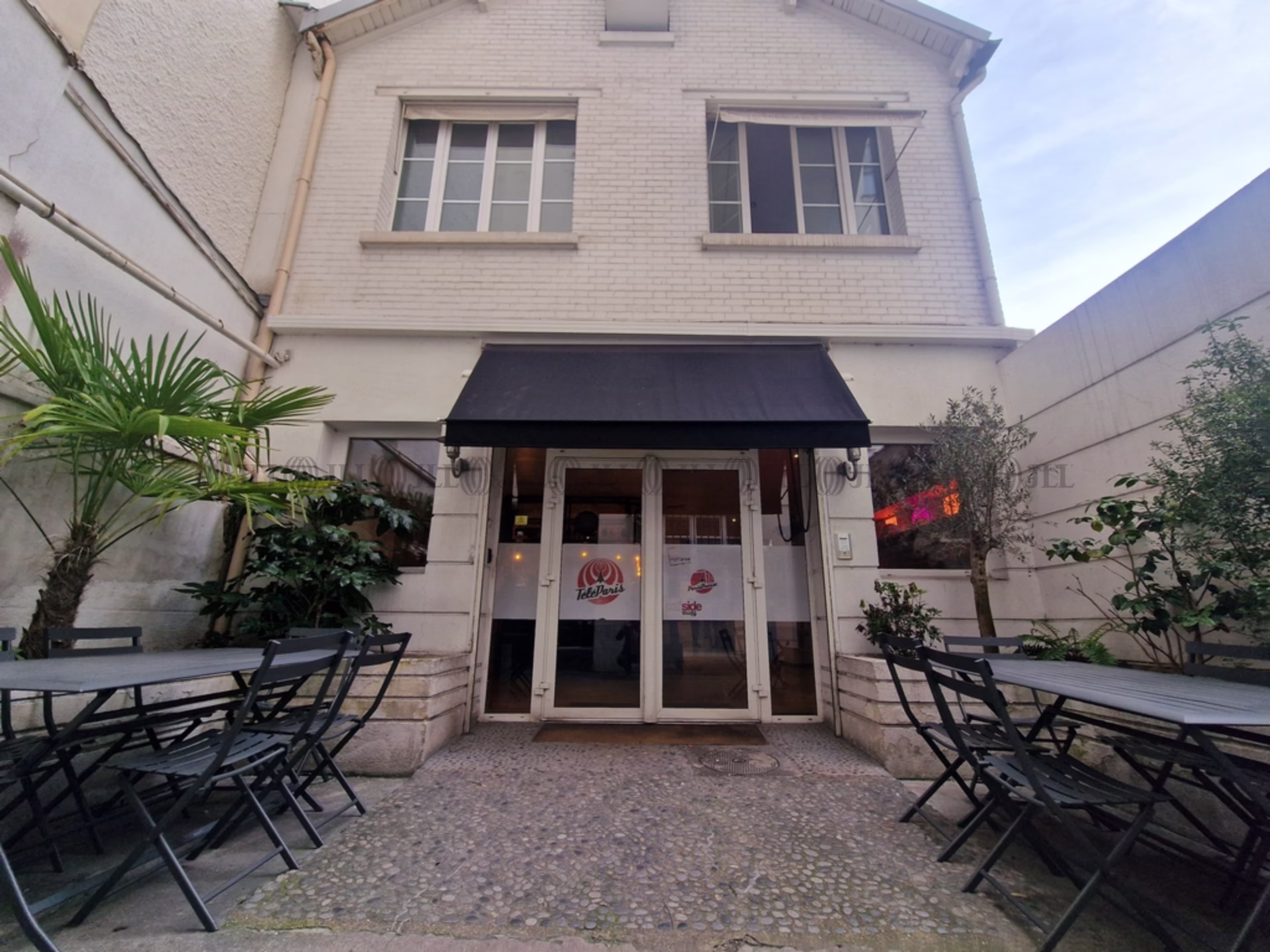 24 RUE ANATOLE FRANCE