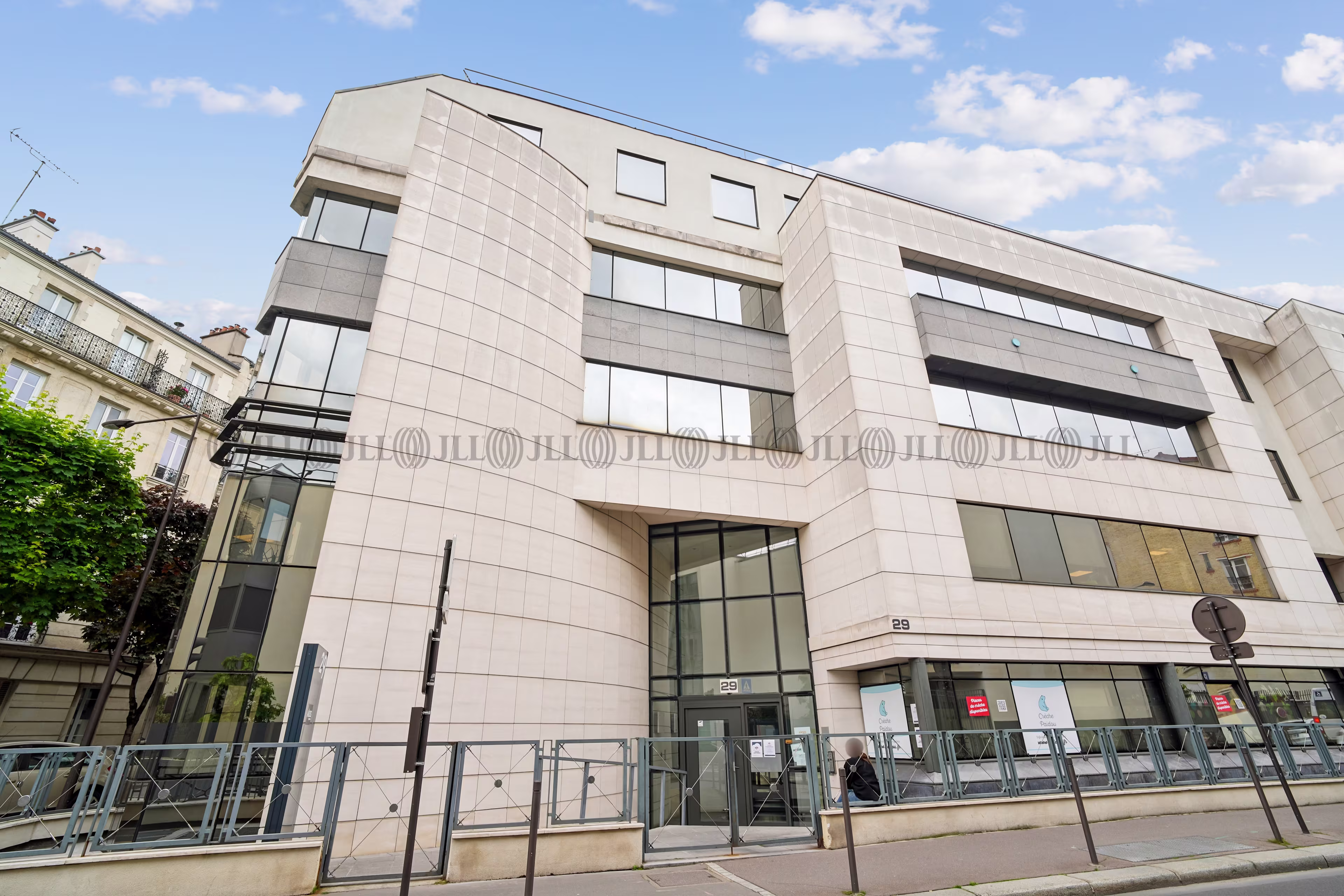 10-12 RUE MASSUE