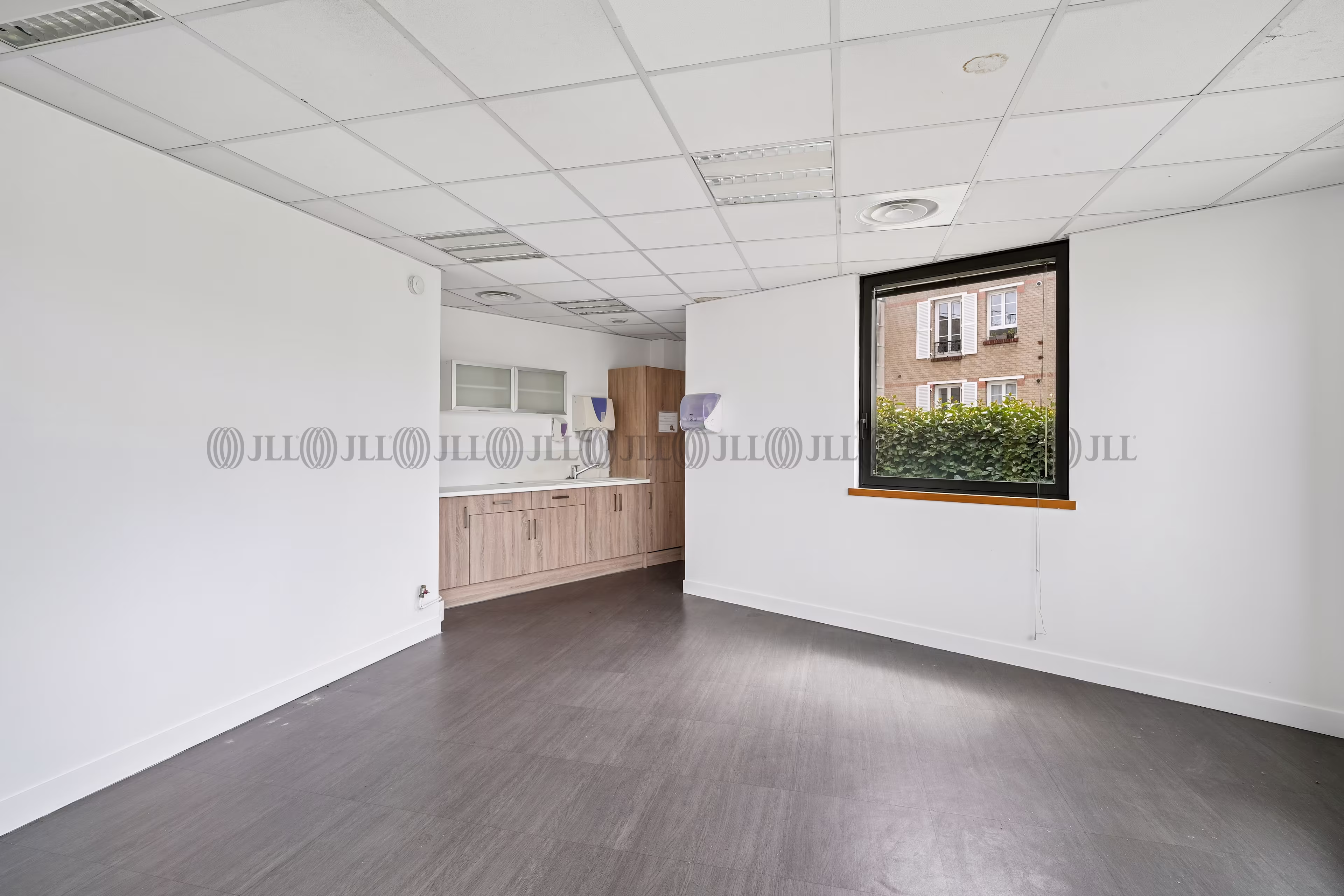 10-12 RUE MASSUE