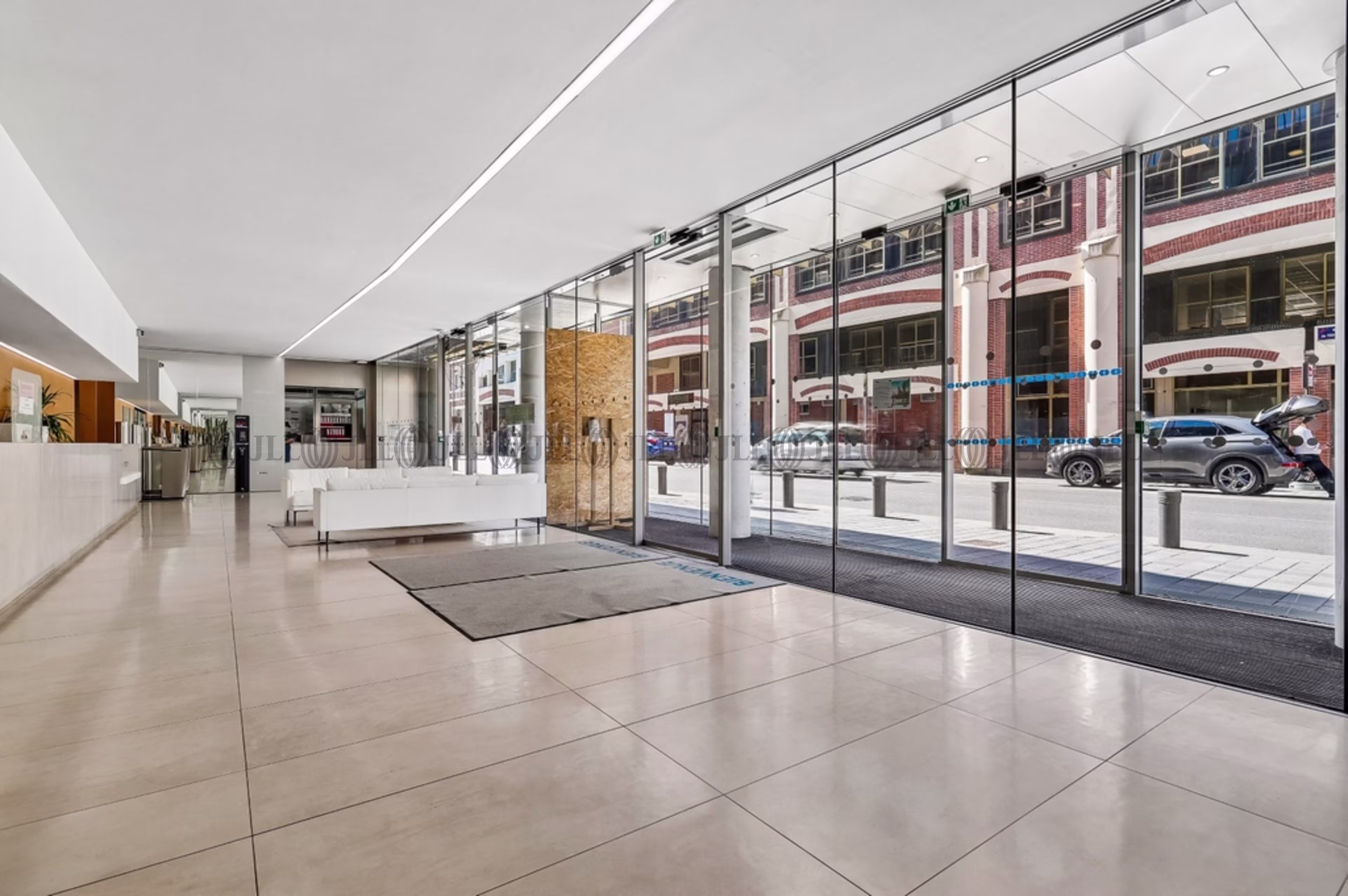 27 RUE DE TOURNAI