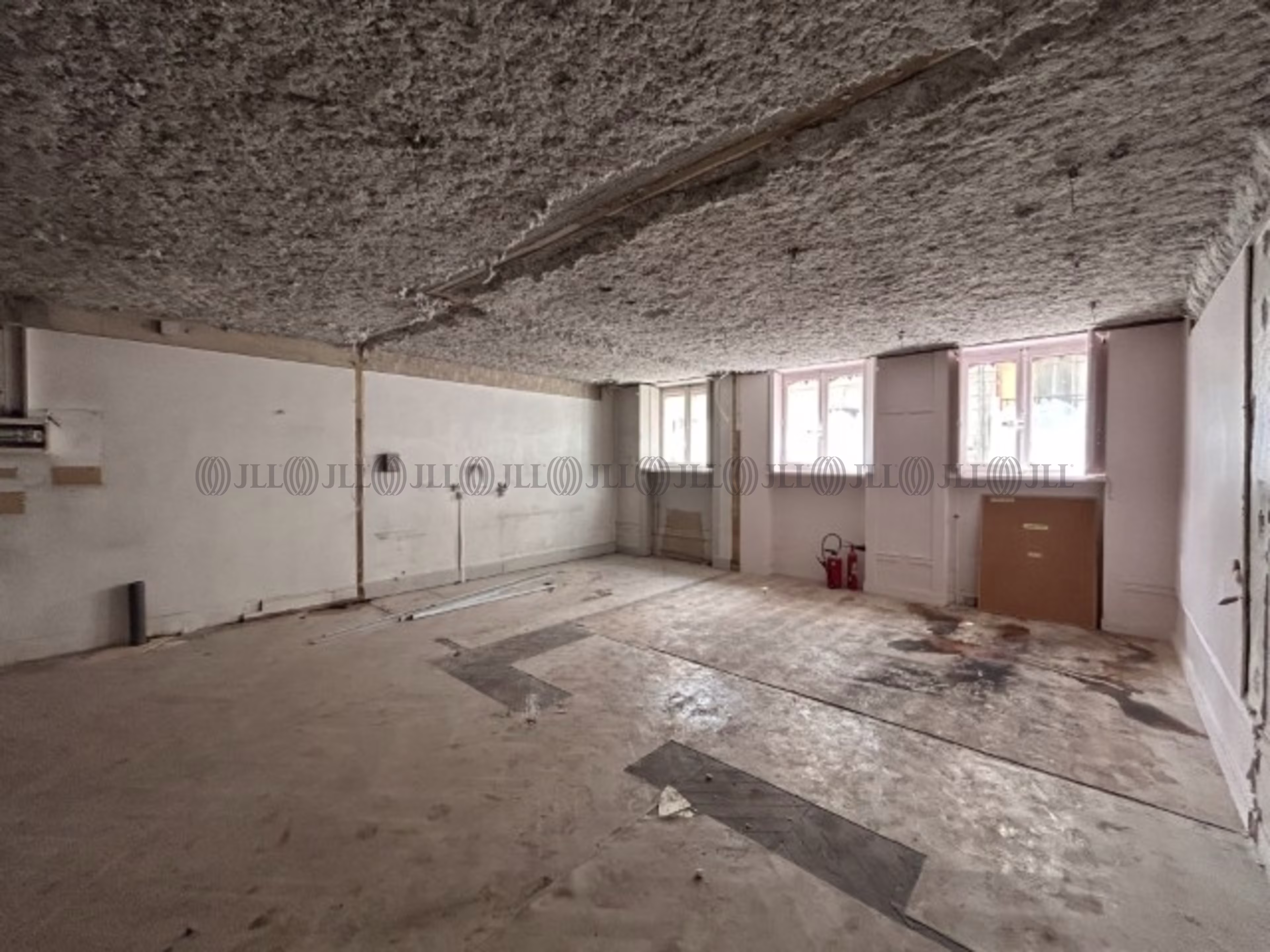 35 RUE TUPIN