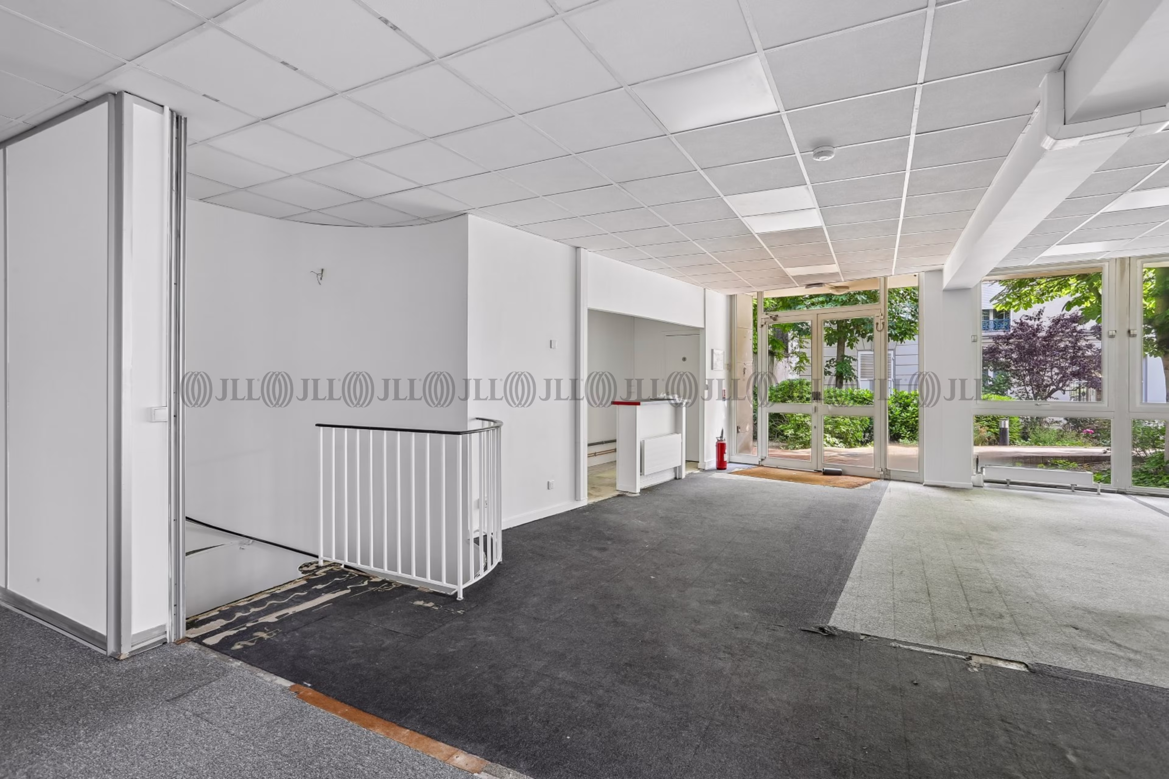 103 AVENUE CHARLES DE GAULLE