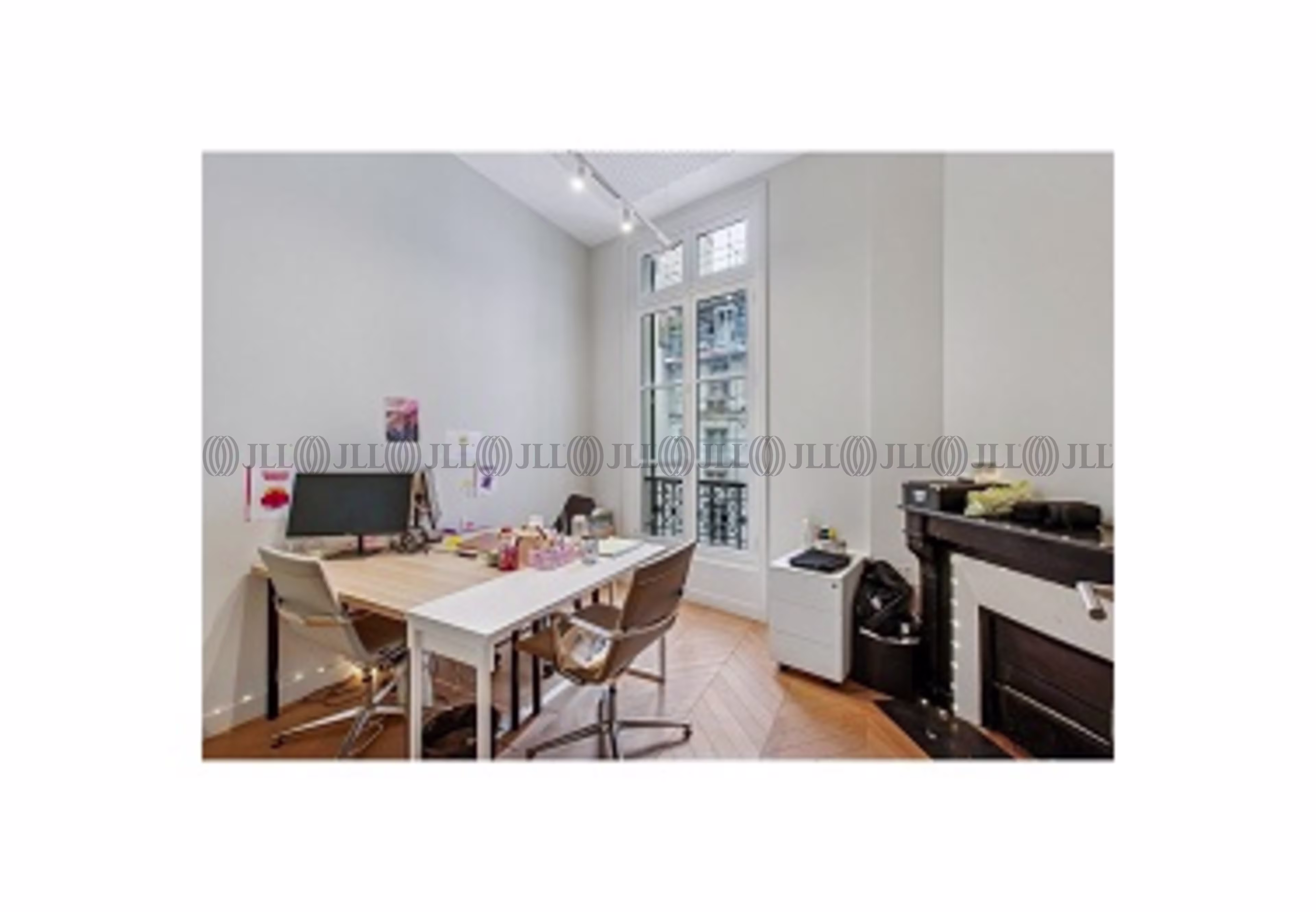 90 RUE DE MIROMESNIL