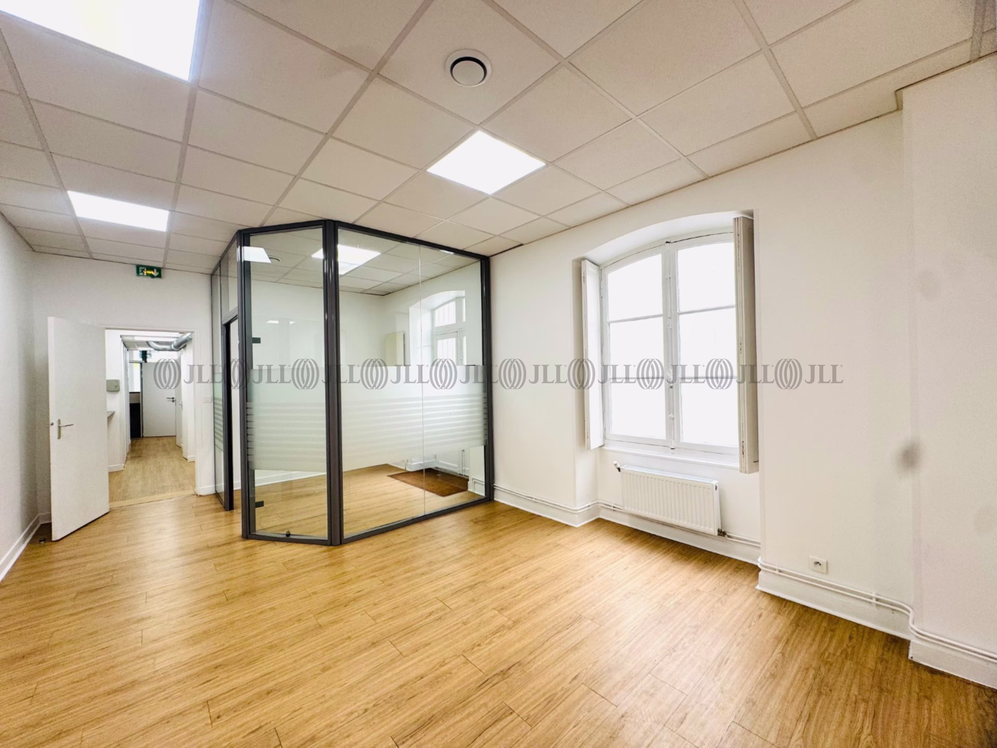 180 BOULEVARD VOLTAIRE