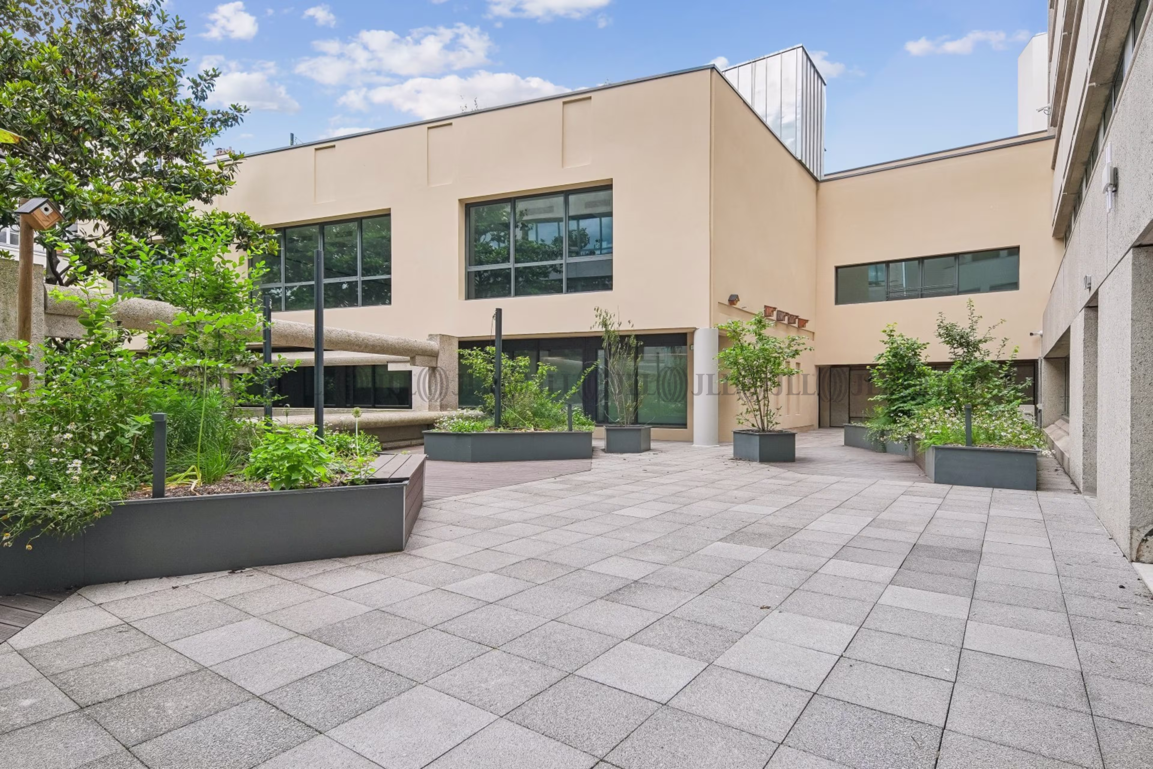 28 AVENUE DE FLANDRE