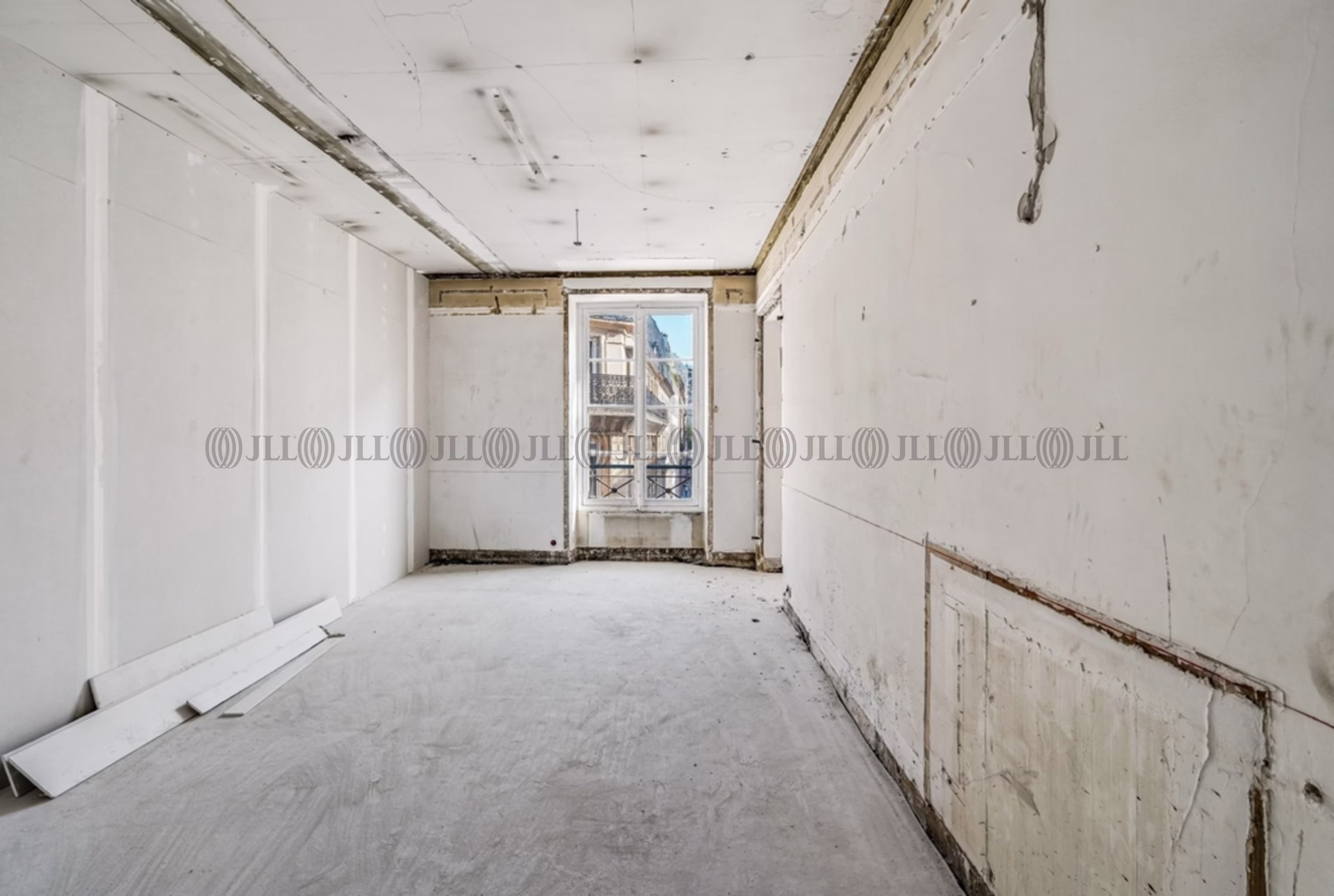 23 RUE DES JEUNEURS