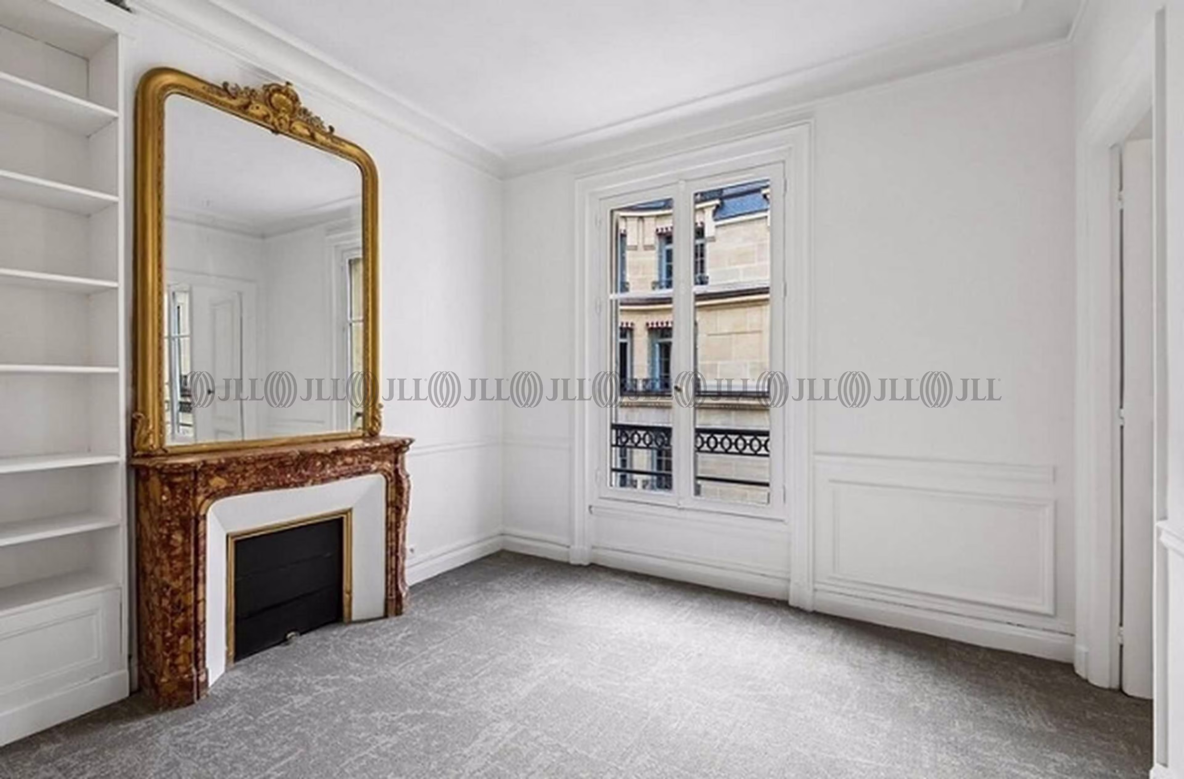 45 AVENUE MONTAIGNE