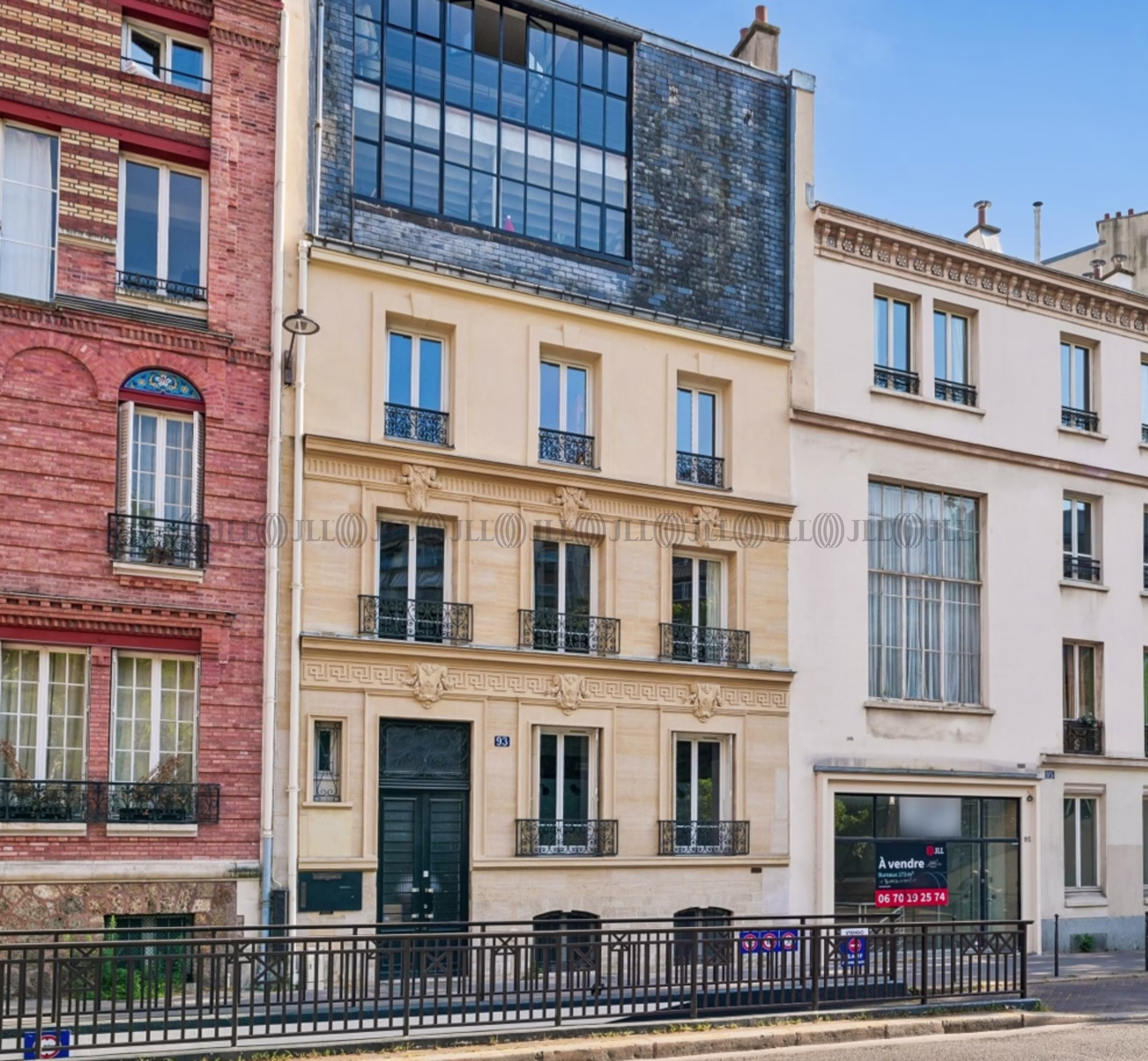 93 RUE AMPERE
