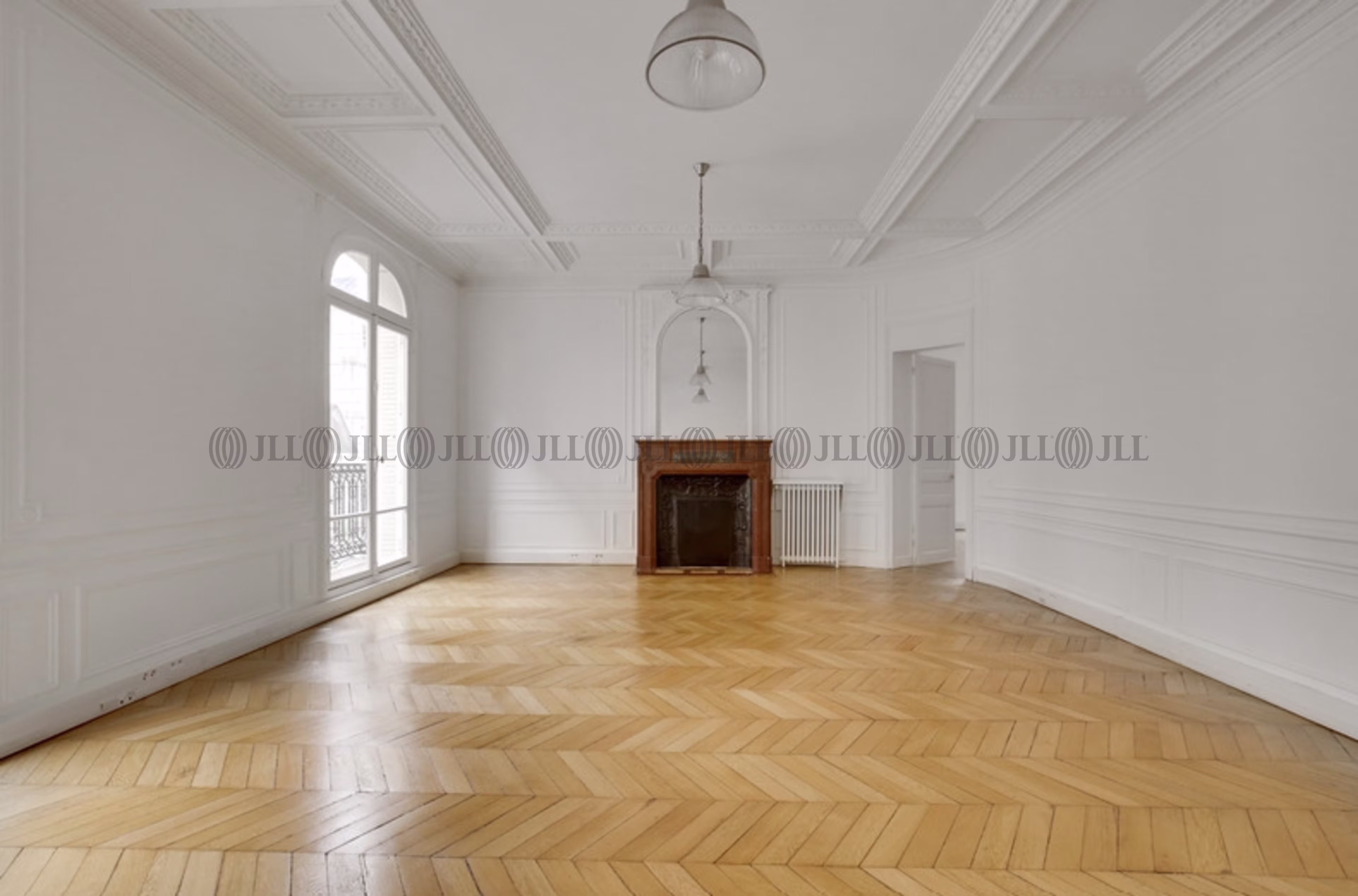 1-3 RUE DE PENTHIEVRE