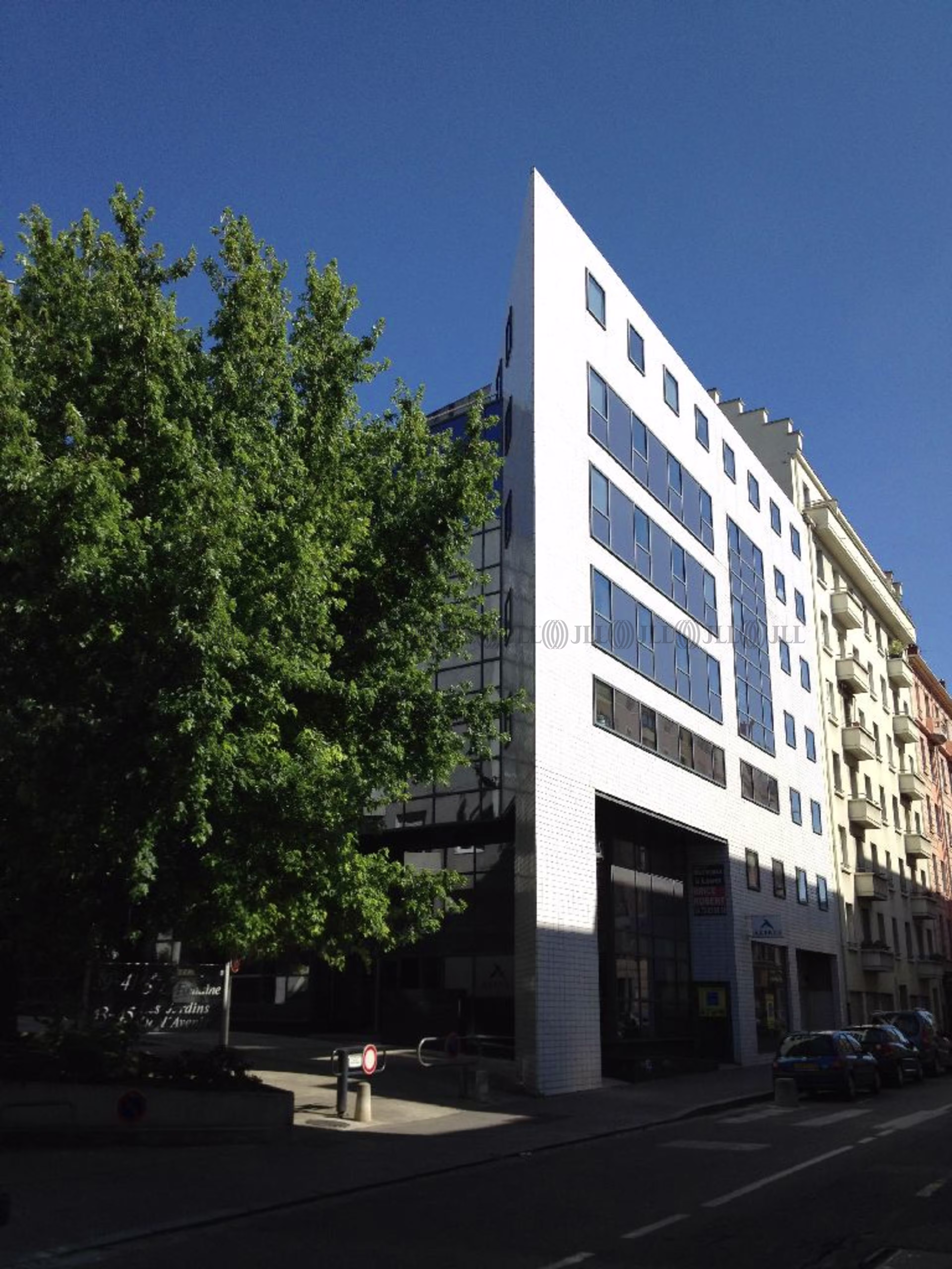 47 RUE MAURICE FLANDIN